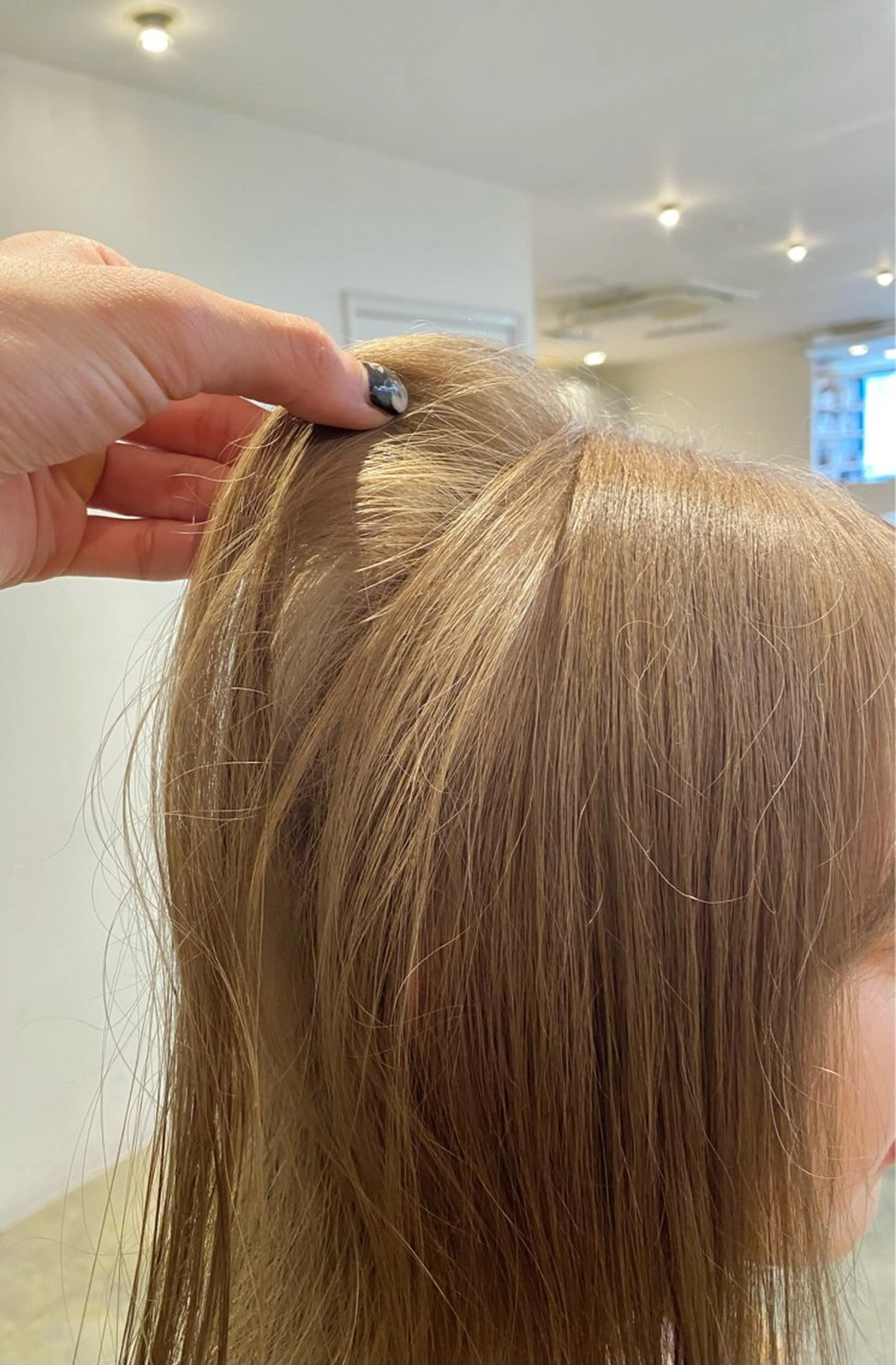 カラー ベージュカラー 聖斗 /ハイトーン/パーマのヘアスタイル