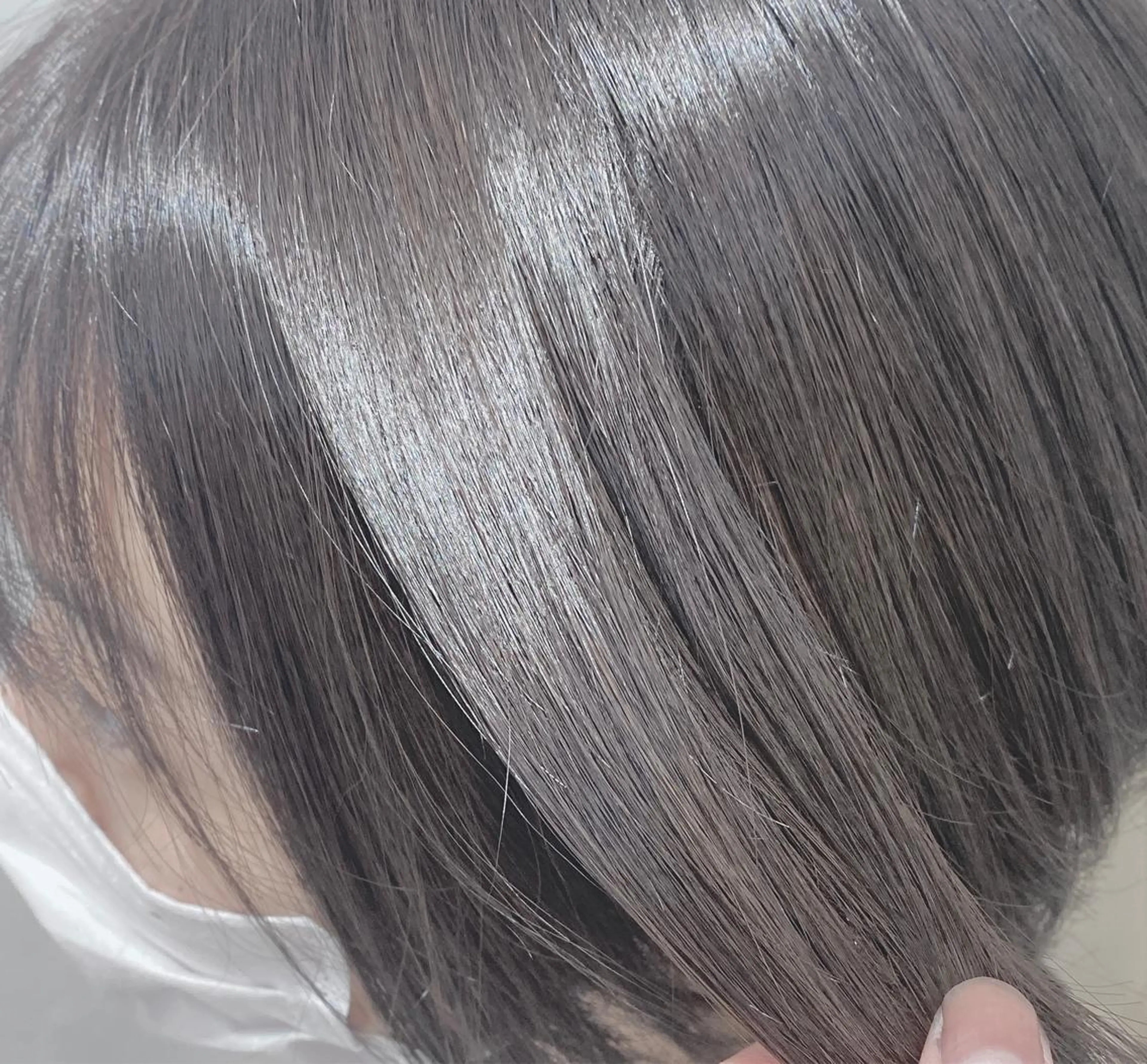 ショート カラー アッシュ 透明感カラー ✨くびれスタイル✨️ 戸嶋穂乃香のヘアスタイル