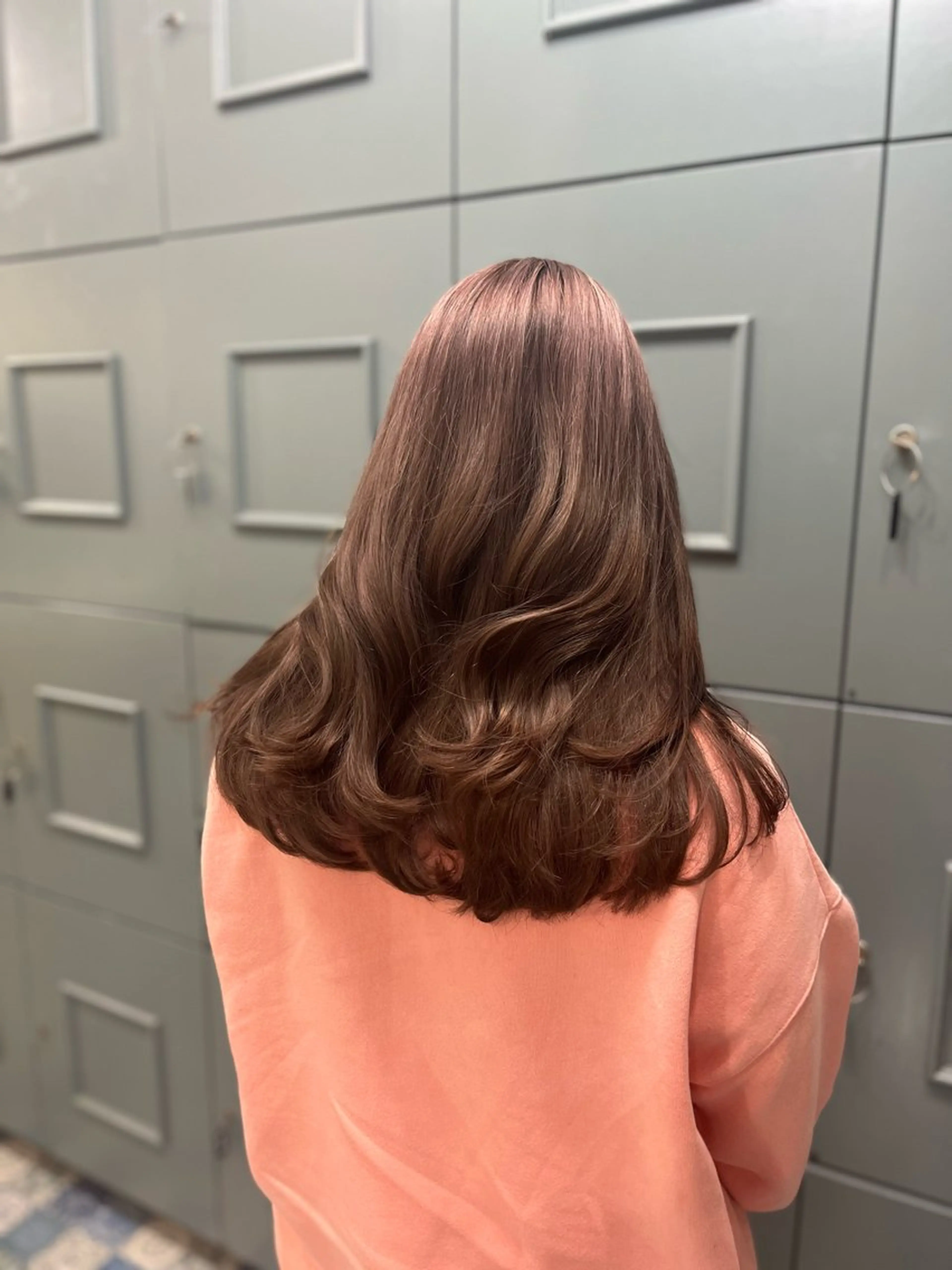 カラー G.O.A.T hair所属・Karen ✂︎GOAThairのヘアスタイル