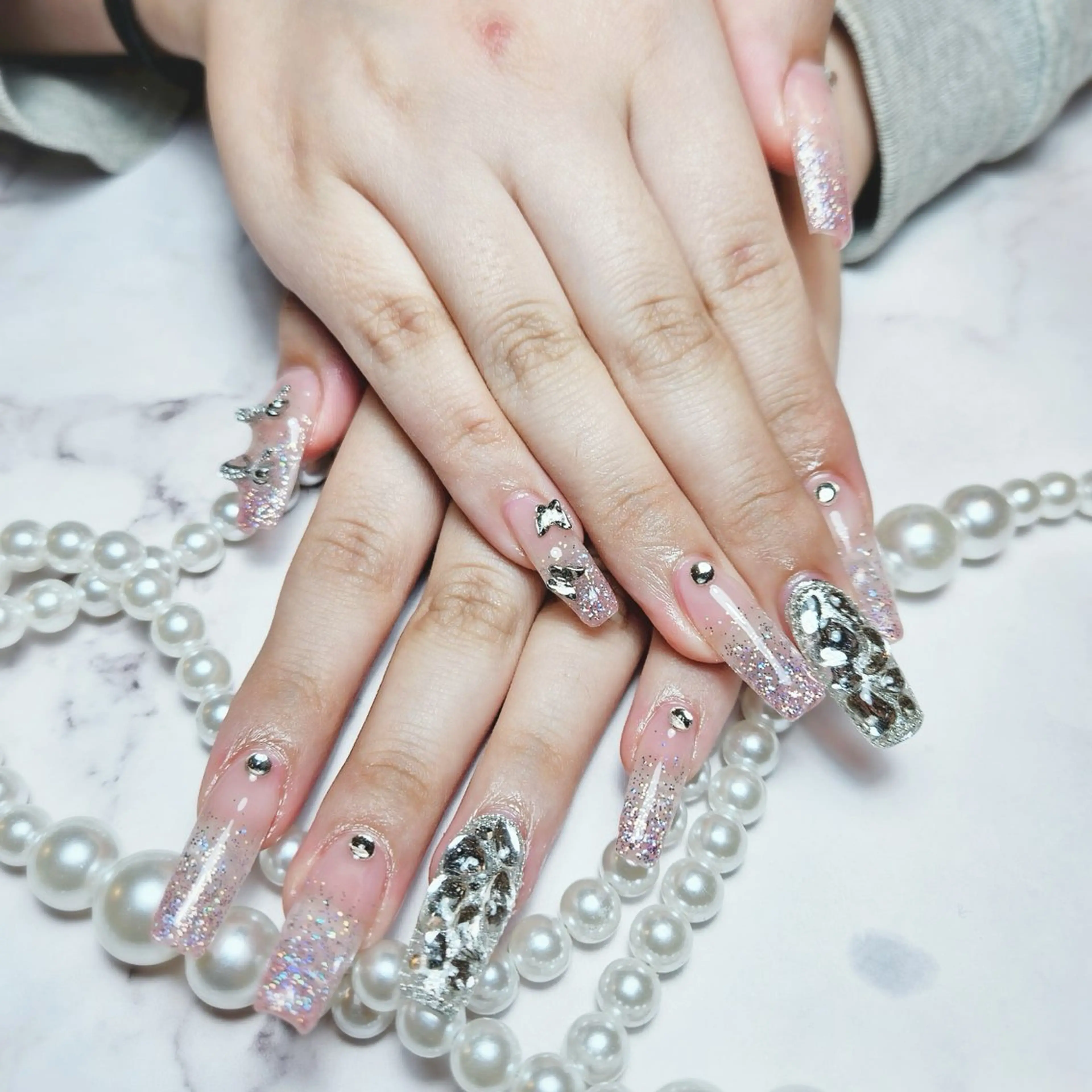 ネイル 🌈Yun nail hyejin💋のネイルデザイン