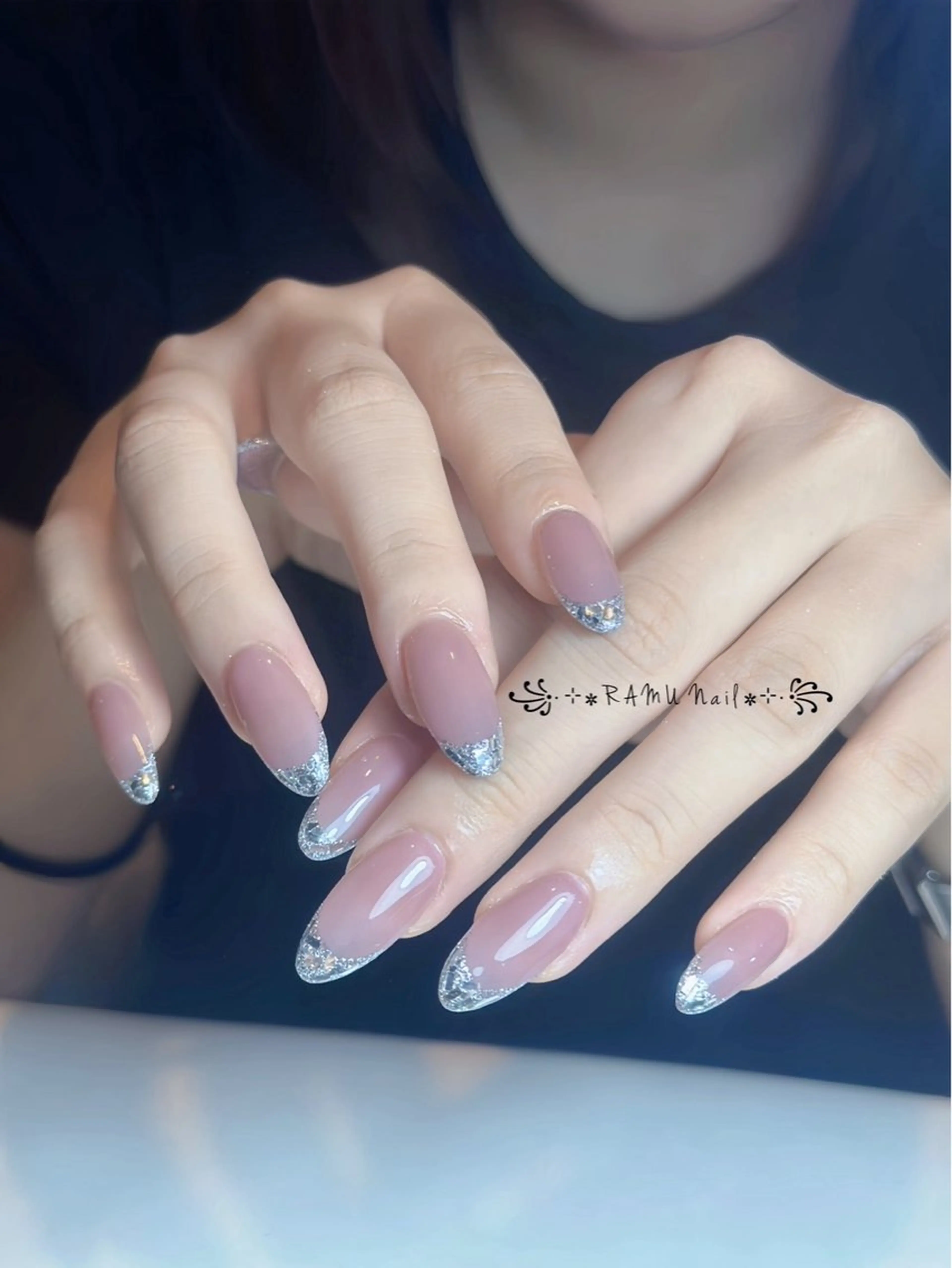 ネイル キラキラネイル マグネットネイル ミラーネイル ピンク ワンホンネイル ハンドネイル RAMU Nail 恵比寿店のネイルデザイン