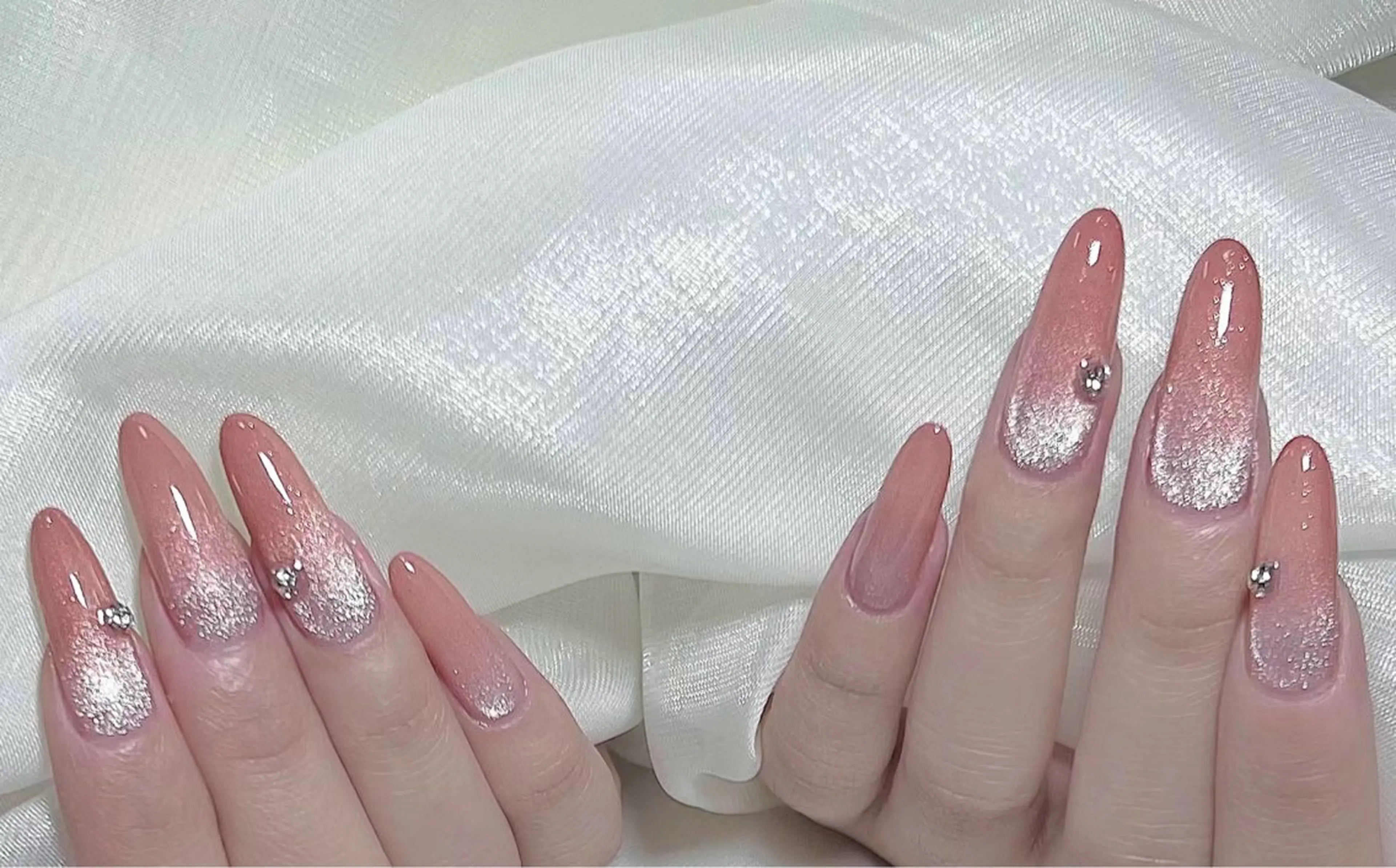 ネイル グラデーション マグネットネイル ハンドネイル U.m nail salon所属・U.m nail salonのネイルデザイン