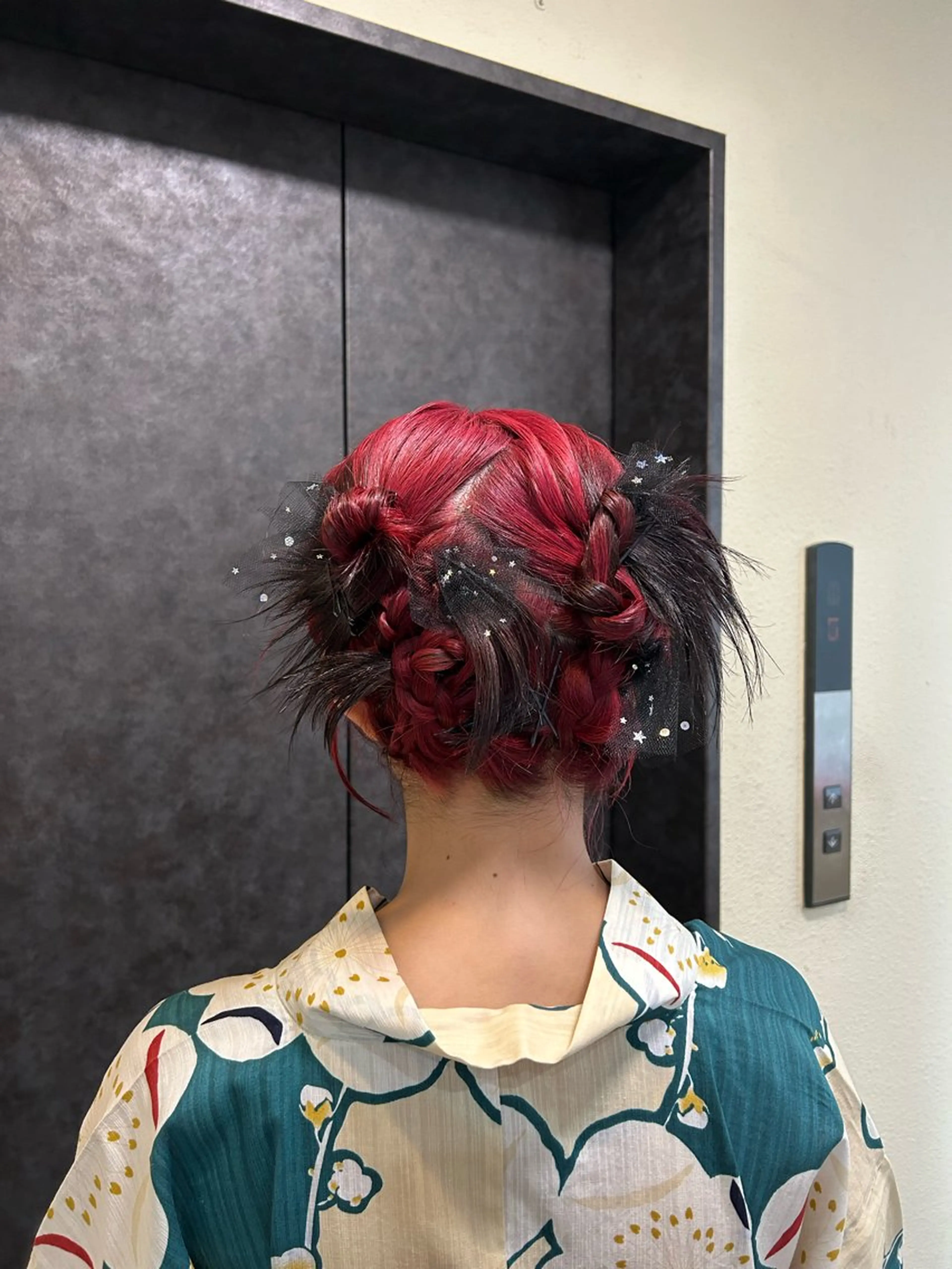 ショート ヘアセット 平沼 葉津紀のヘアスタイル