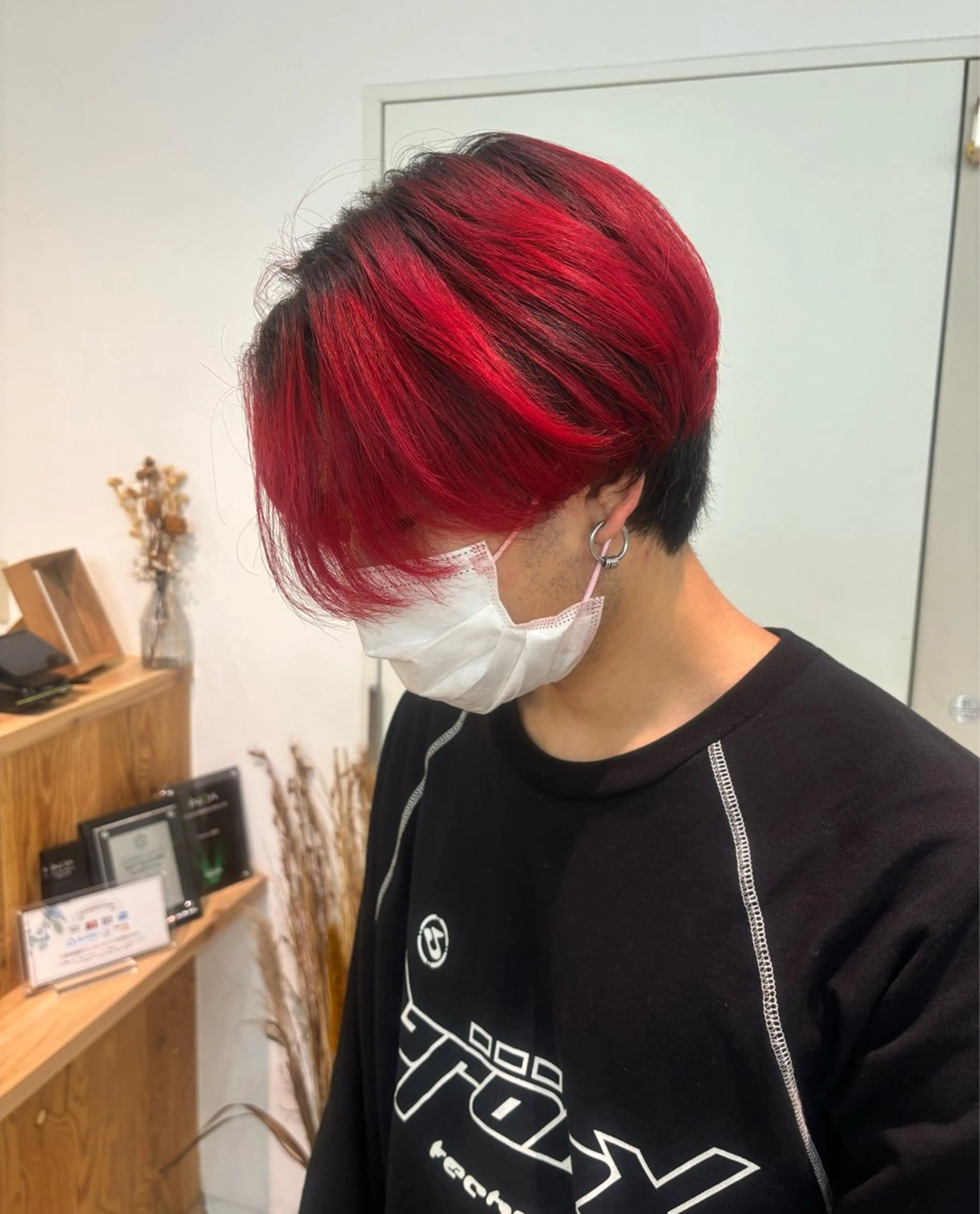 ショート カラー ヘアカラー 室谷 ゆりあのヘアスタイル