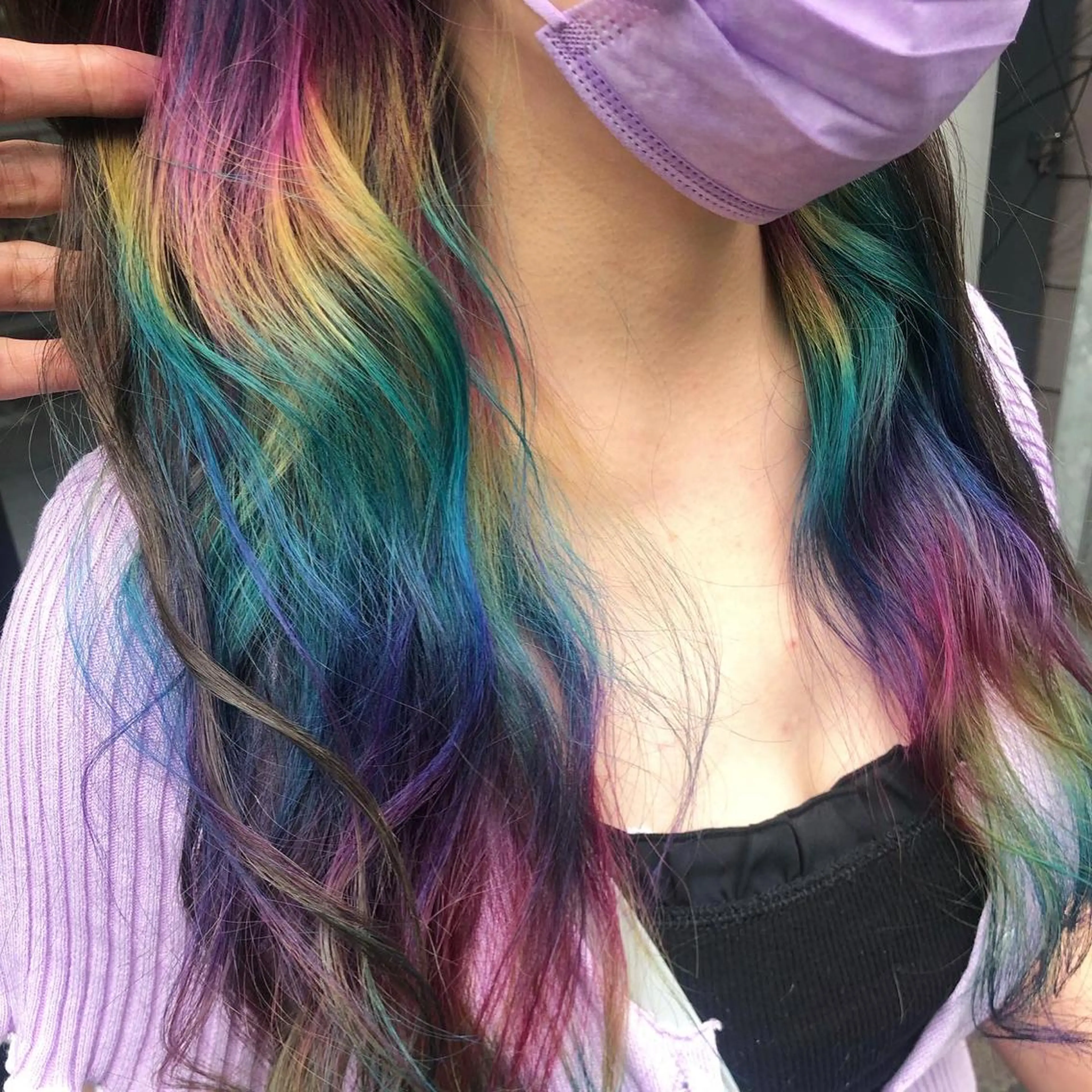 ロング カラー イヤリングカラー カット ヘアカラー トリートメント 原宿サロン代表 デザインカラー伊藤卓のヘアスタイル
