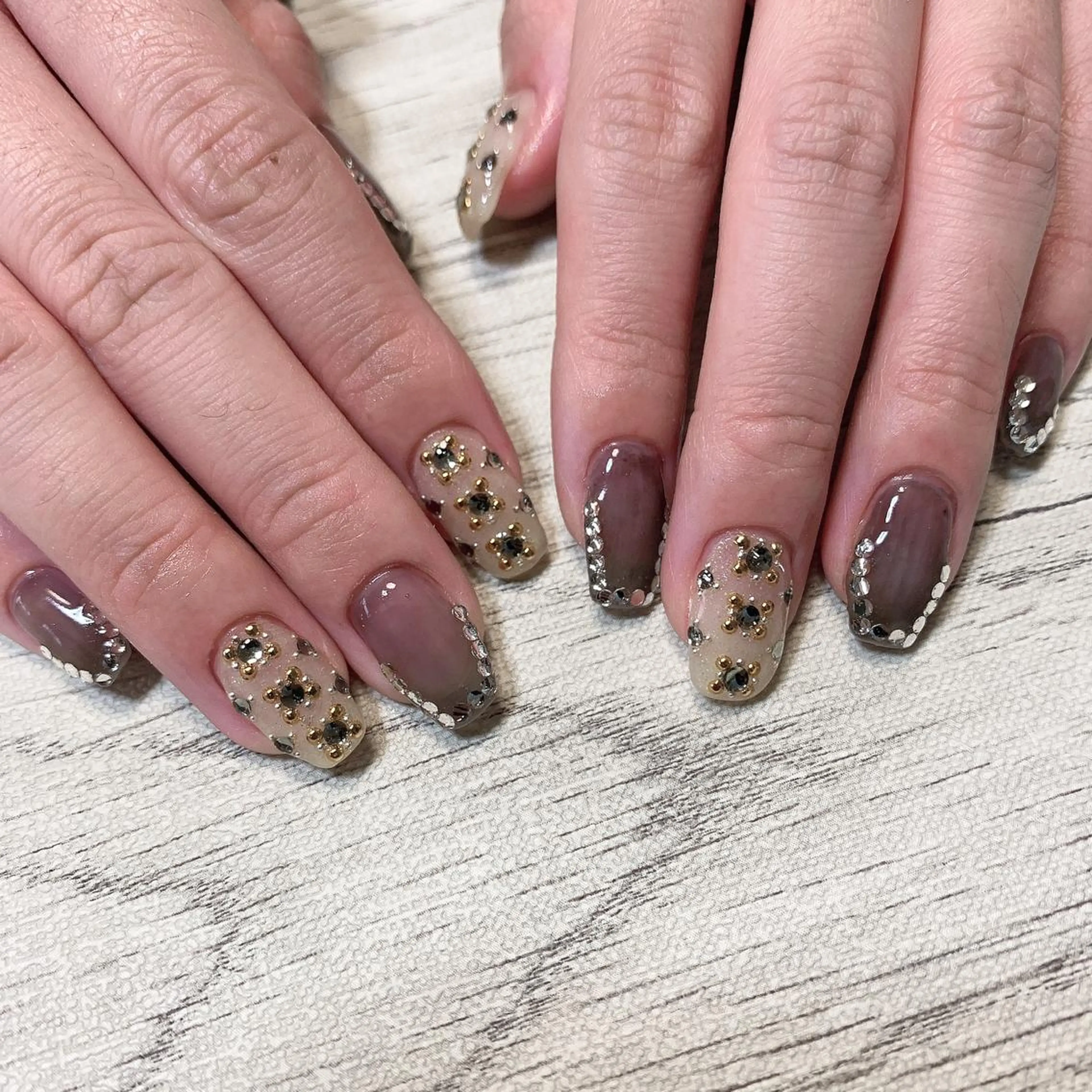 ネイル ハンドネイル フットネイル Adite nailのネイルデザイン