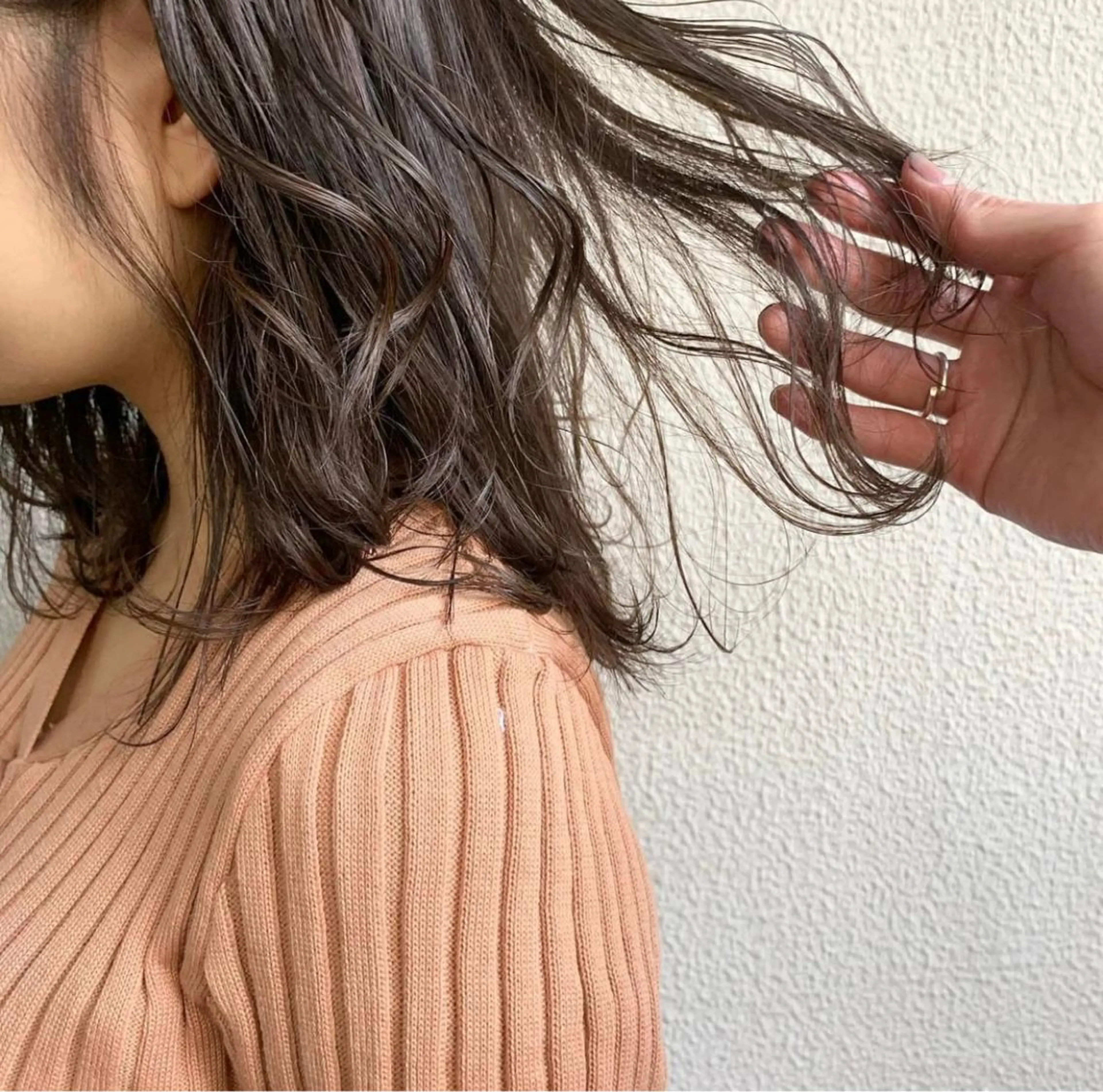 カラー スパイキーショート パーマ　具志堅　太志のヘアスタイル