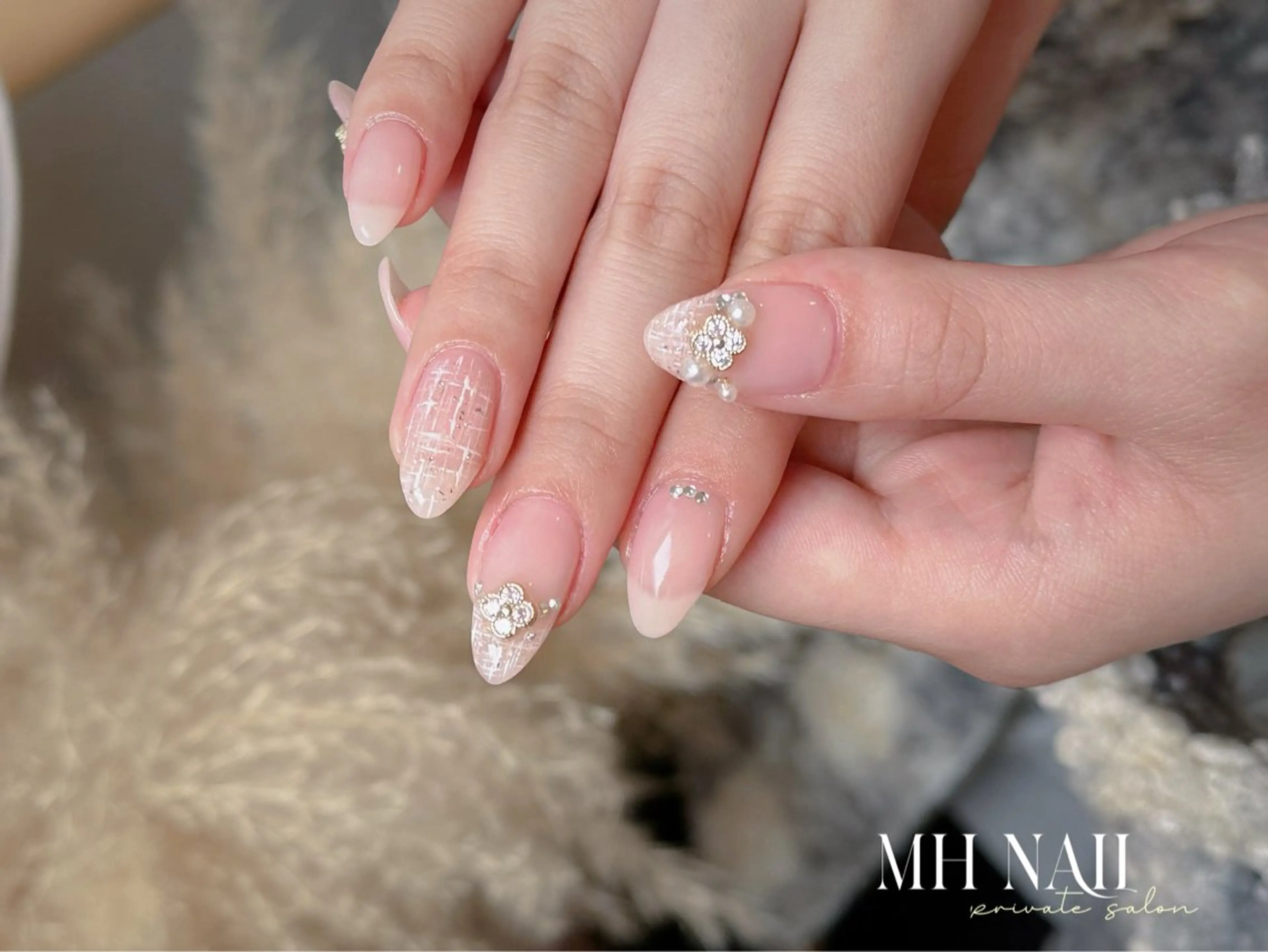 ネイル ハンドネイル MH Nailのネイルデザイン