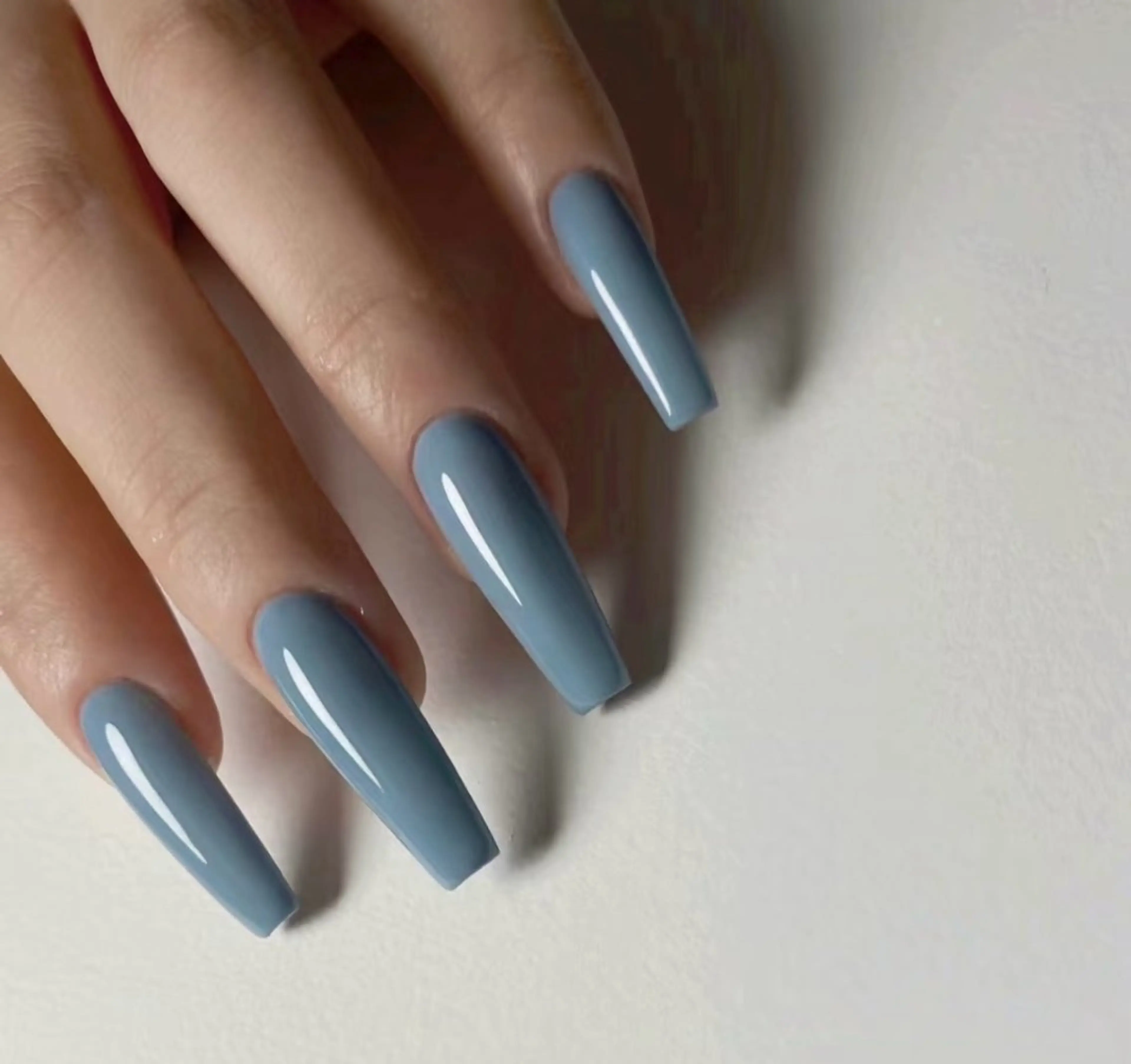 《チップ長さだし》ワンカラー／ラメグラの写真