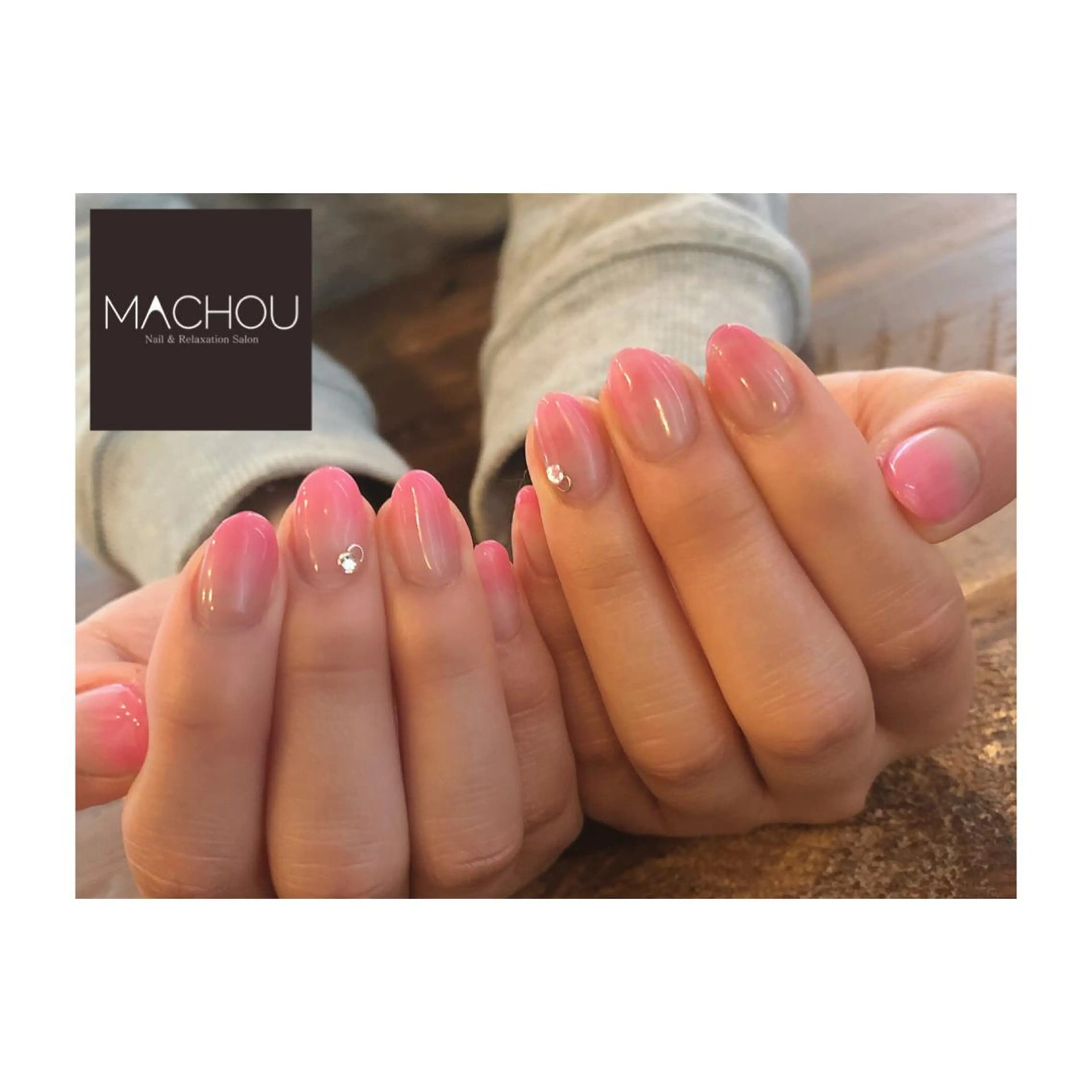 ネイル MACHOU所属・tomomi MACHOUのネイルデザイン