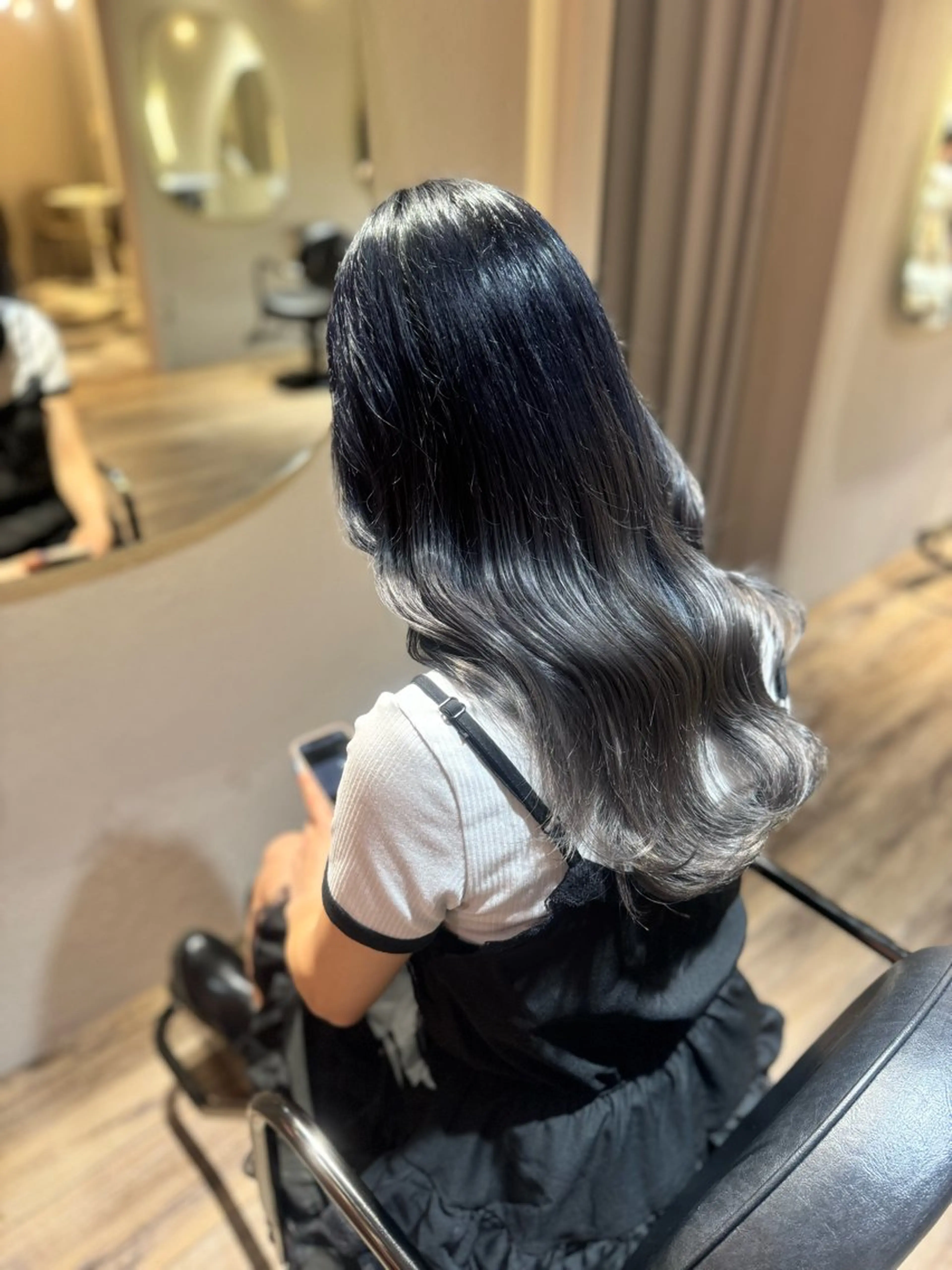 セミロング カット ヘアカラー 【天満1艶髪】潤艶/ 髪質改善🌹釣本竜哉のヘアスタイル