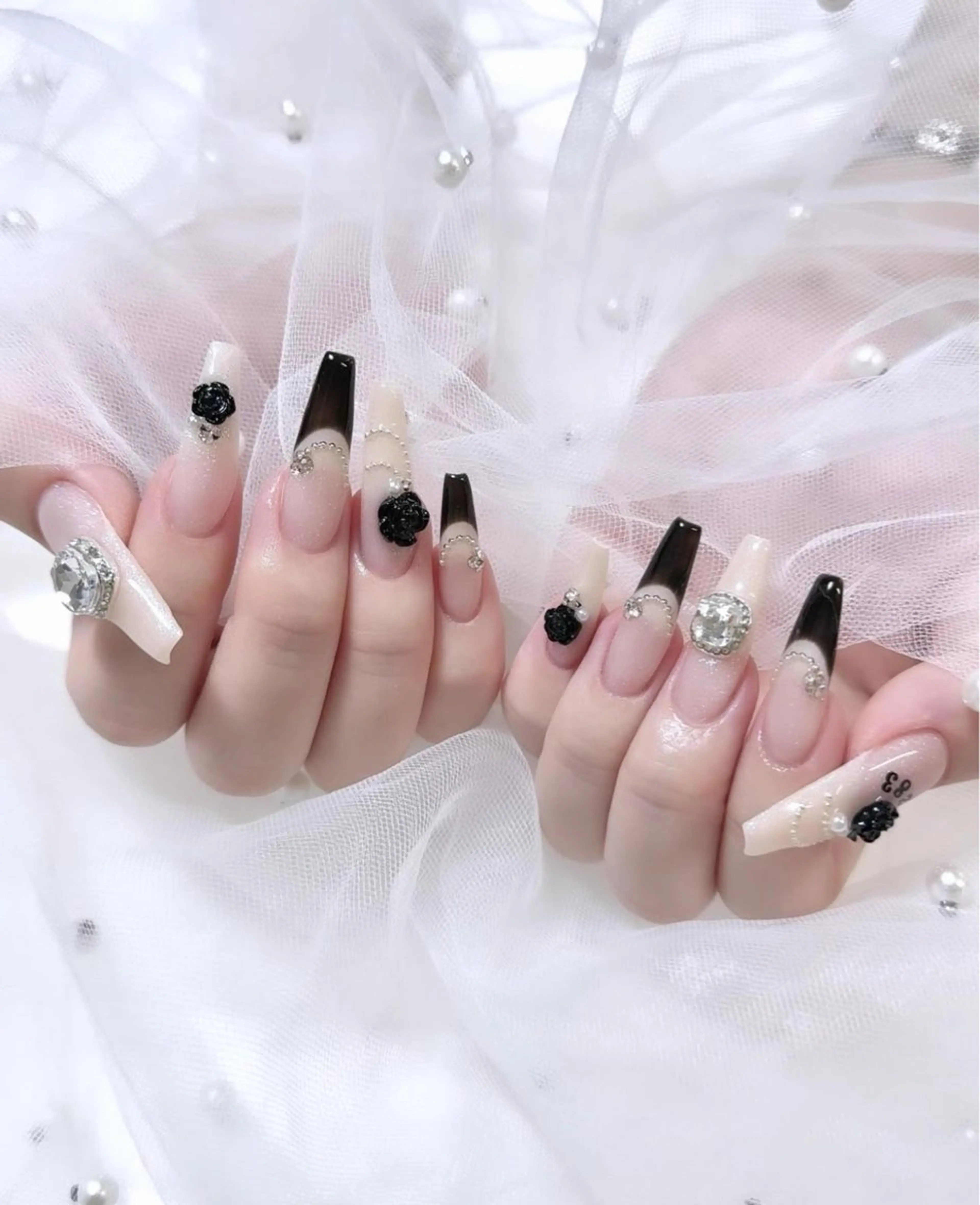 ネイル アニマル柄 オーロラネイル チークネイル フラッシュネイル ジェルネイル ハンドネイル Lina所属・Lina Nail Salonのネイルデザイン