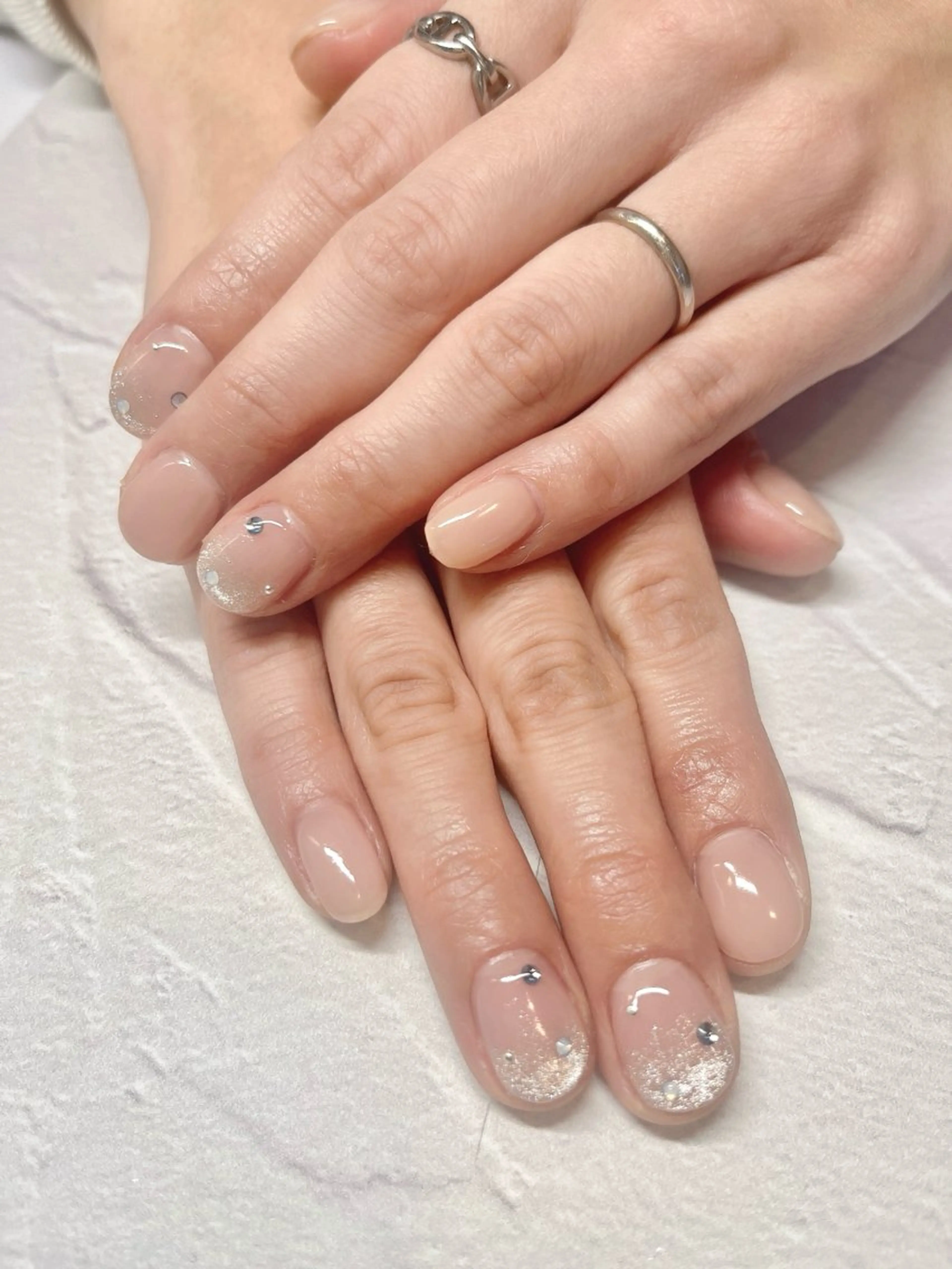 ネイル ハンドネイル li___nail 31のネイルデザイン