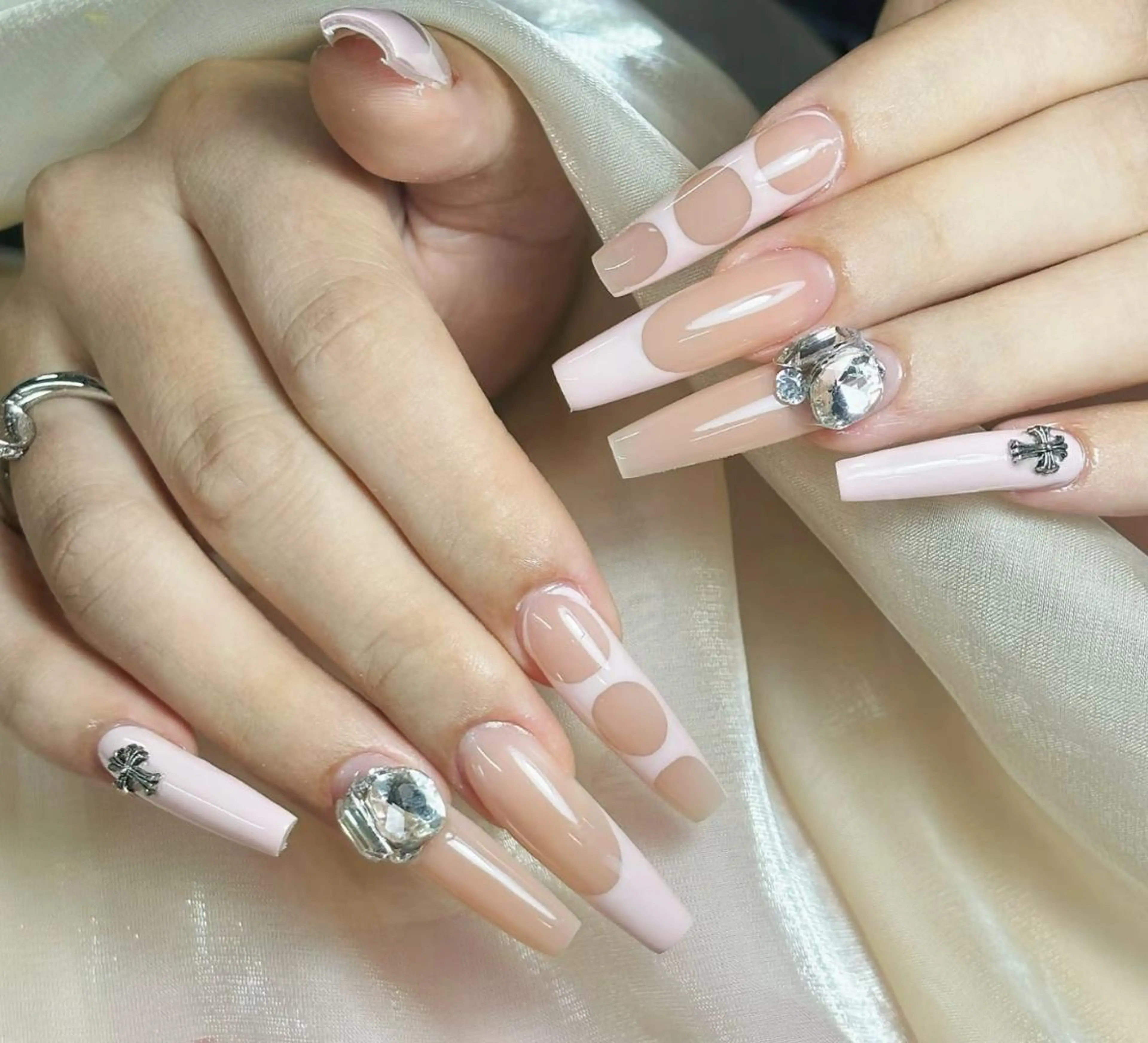 ネイル ハンドネイル Pure&Rich Nailのネイルデザイン