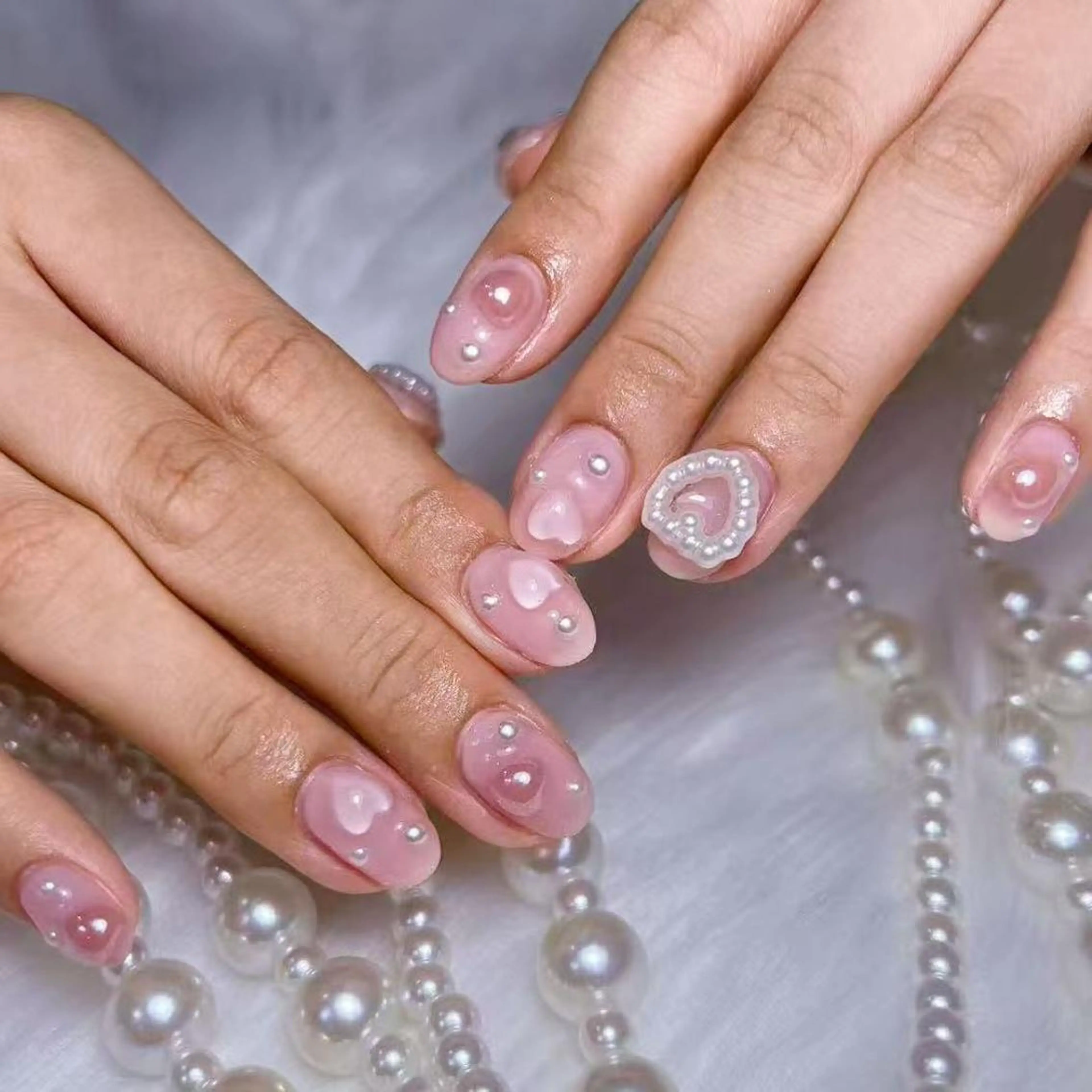 ネイル アートネイル オーロラネイル ガーリー キラキラネイル 韓国ネイル ハンドネイル nina 💅のネイルデザイン