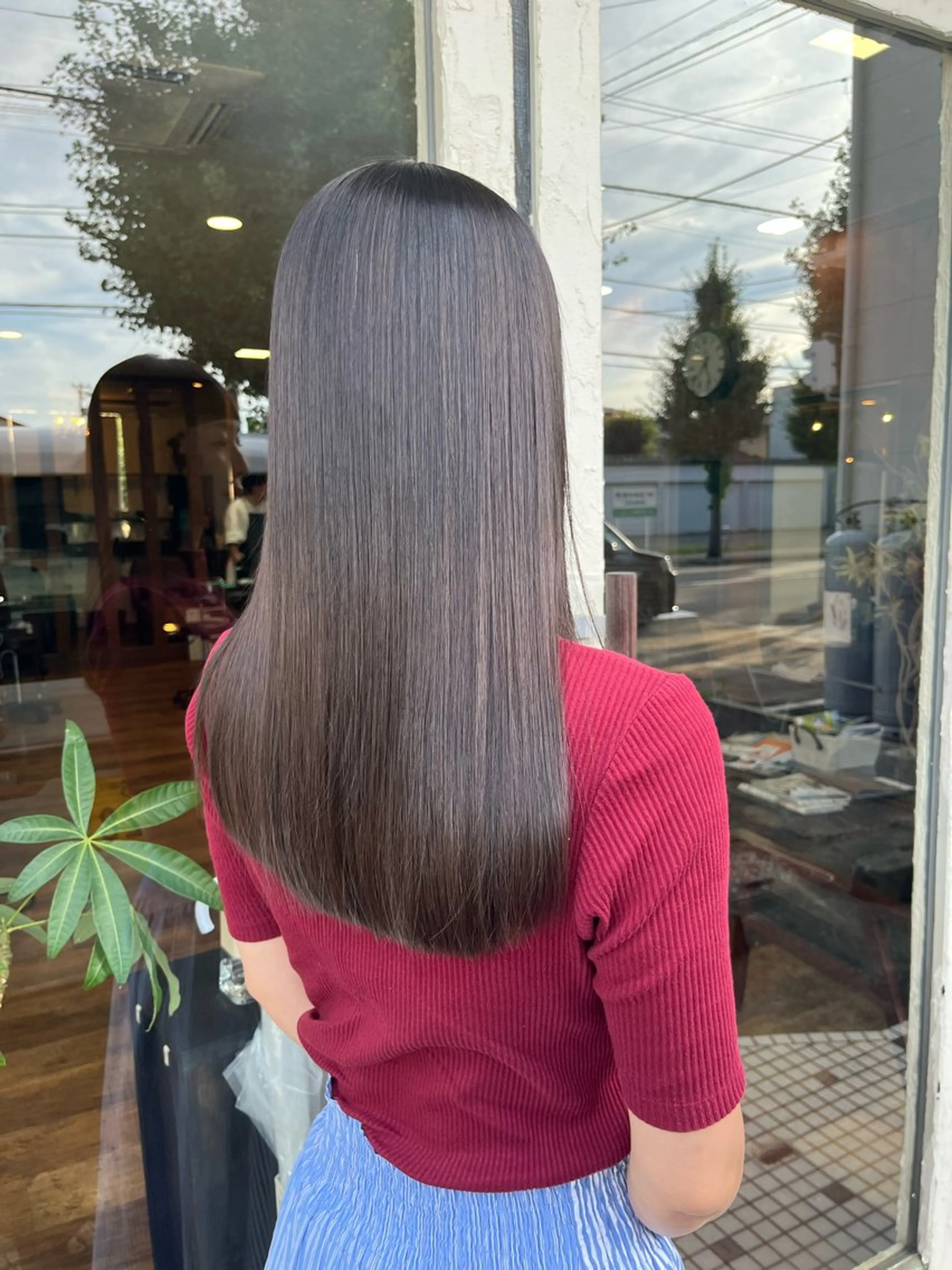 セミロング カット 縮毛矯正 Un Fleur所属・立野 希沙のヘアスタイル