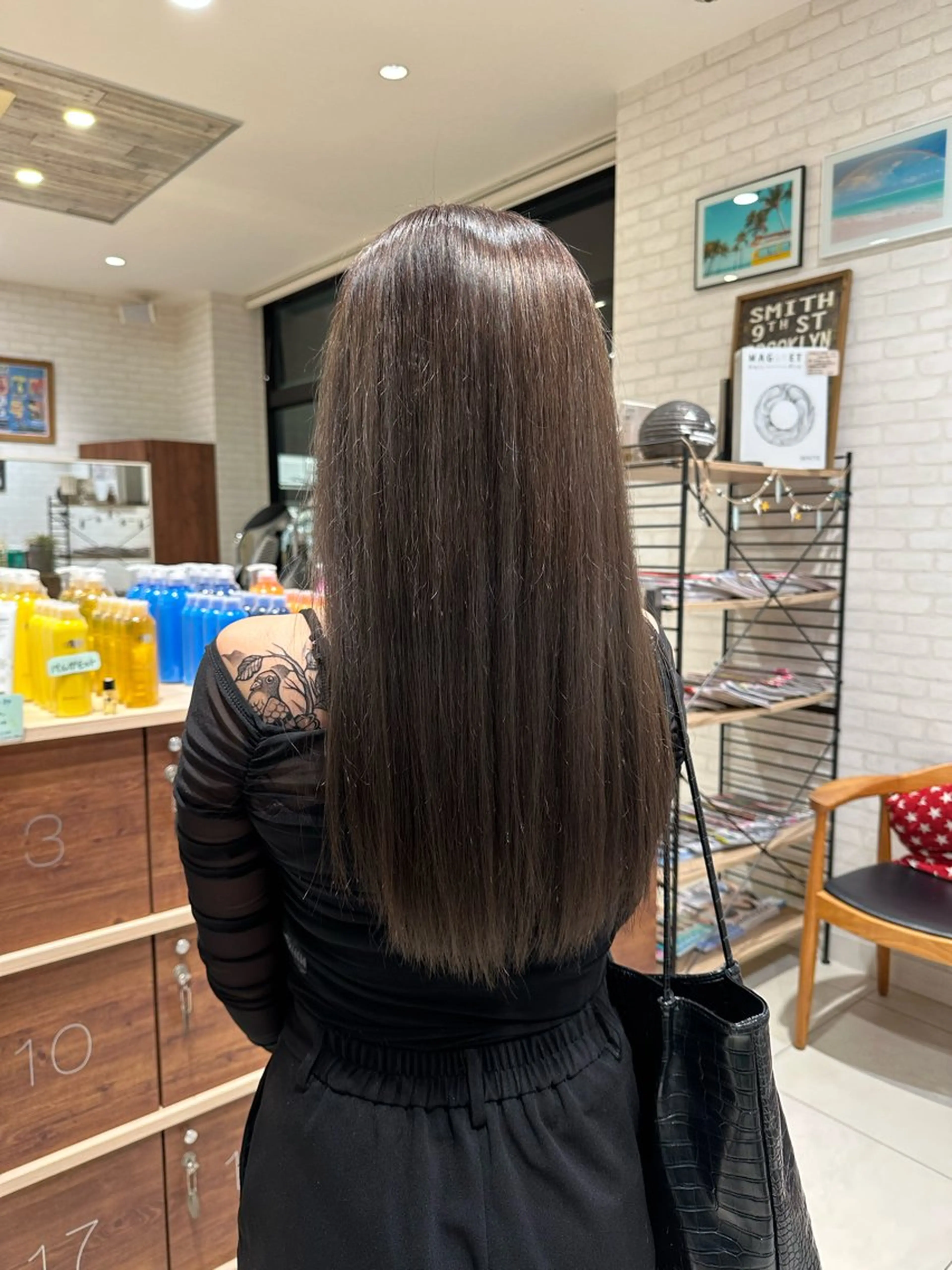 ロング カラー ヘアカラー 西方 歩乃佳のヘアスタイル