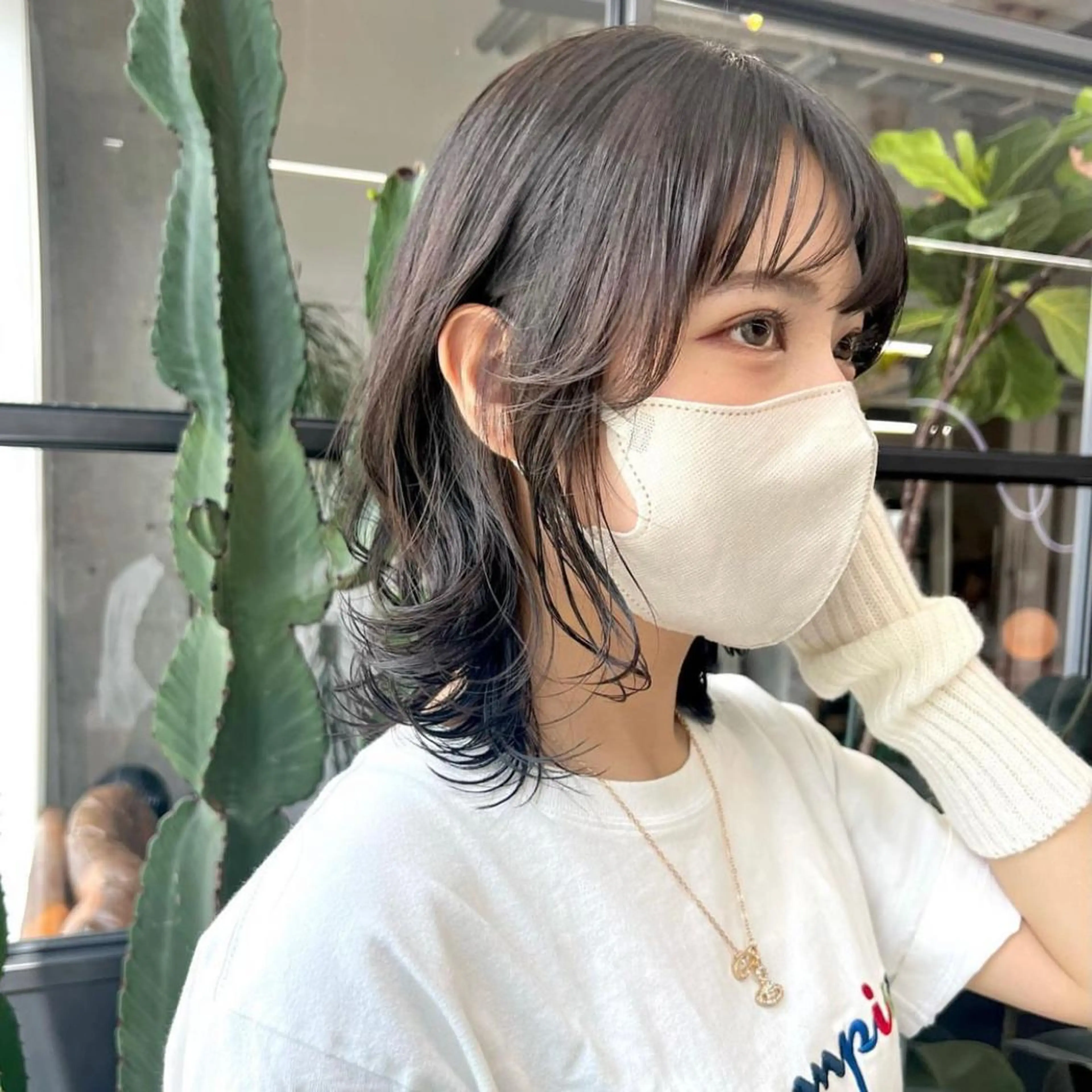 ミディアム カラー 顔まわりレイヤー レイヤーカット ウルフカット カット トリートメント 韓国 /男女🆗 細江　美紅のヘアスタイル