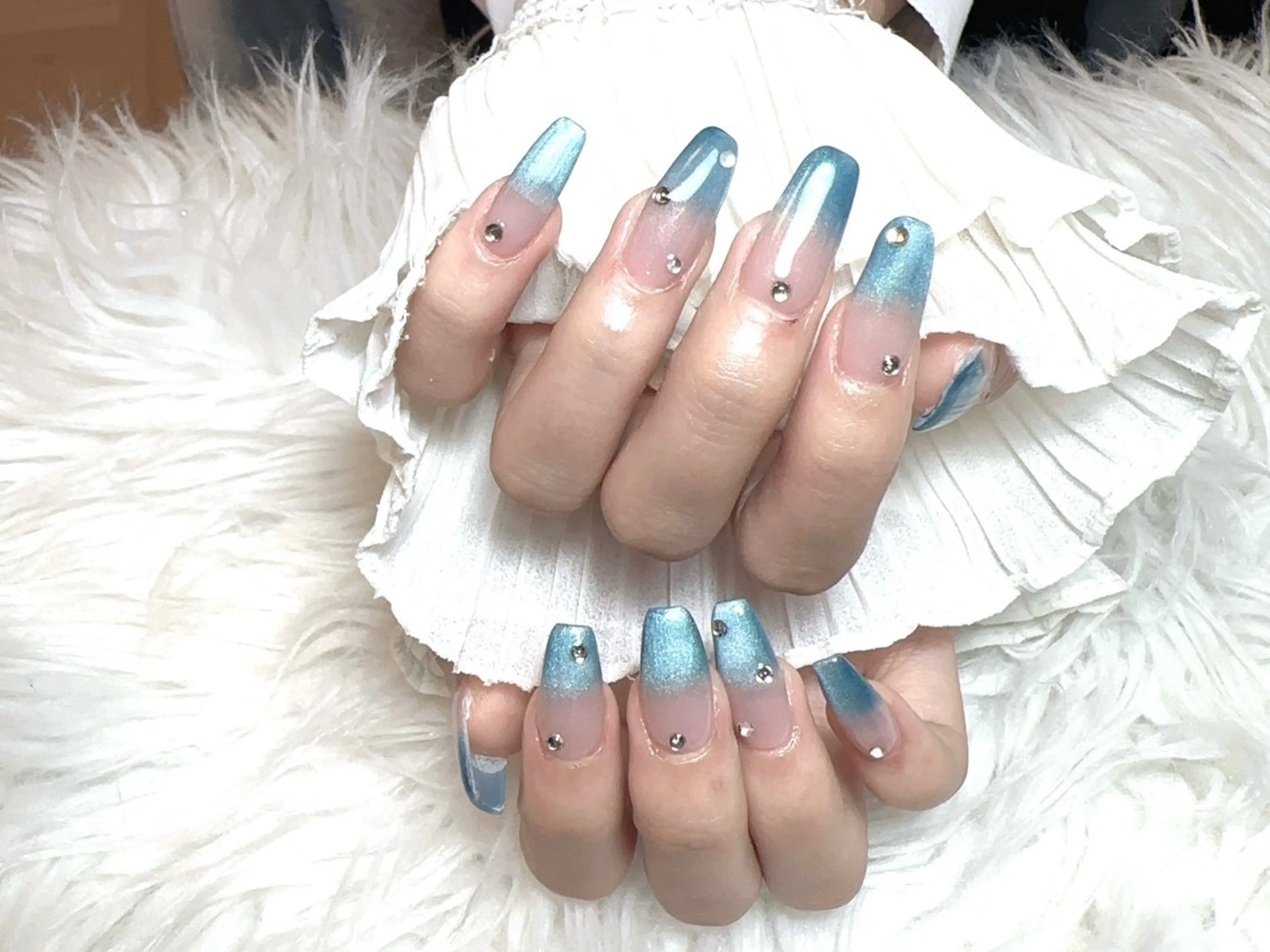 ネイル ハンドネイル ☁️Yun nail KiKi☁️のネイルデザイン