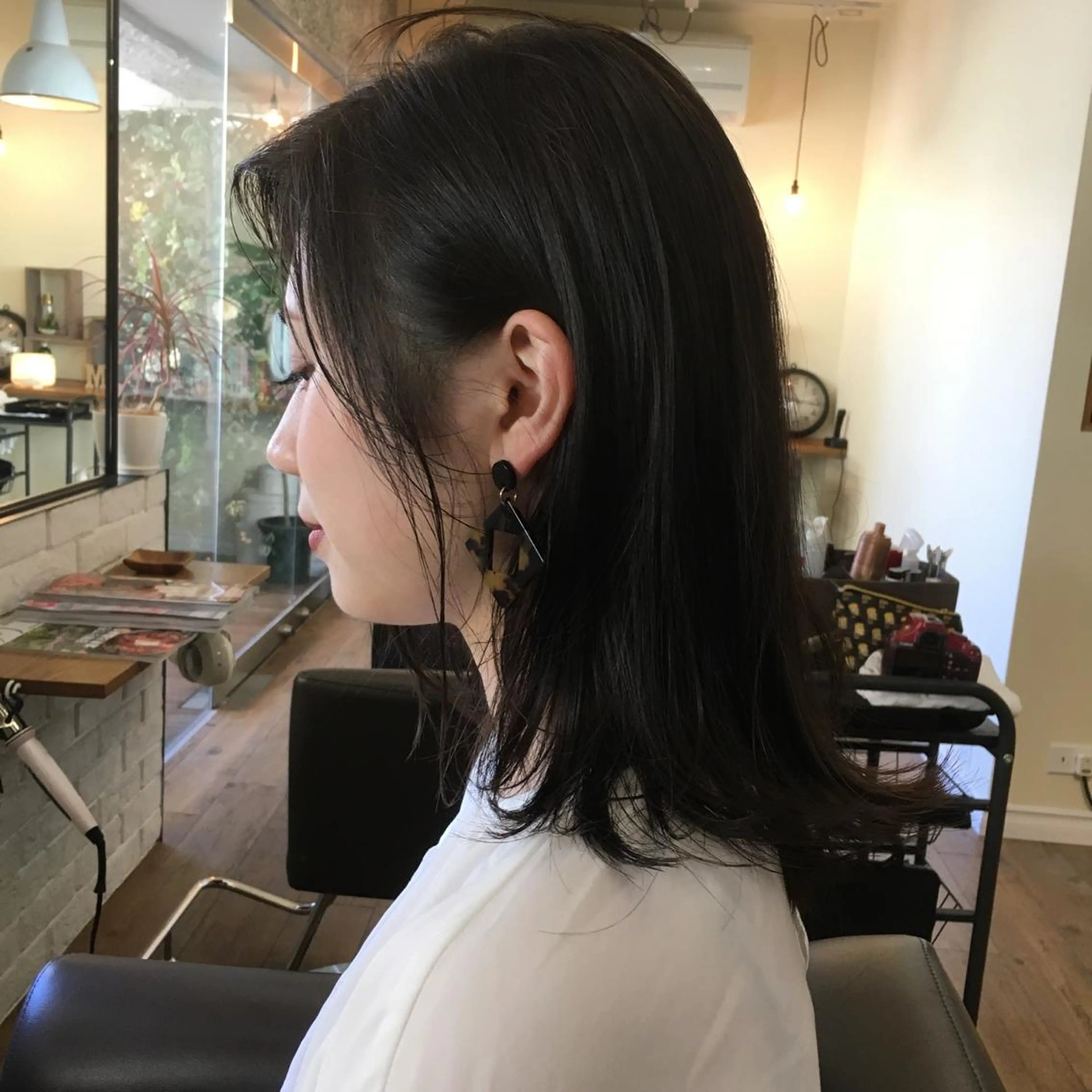 セミロング カラー 上川 美幸のヘアスタイル