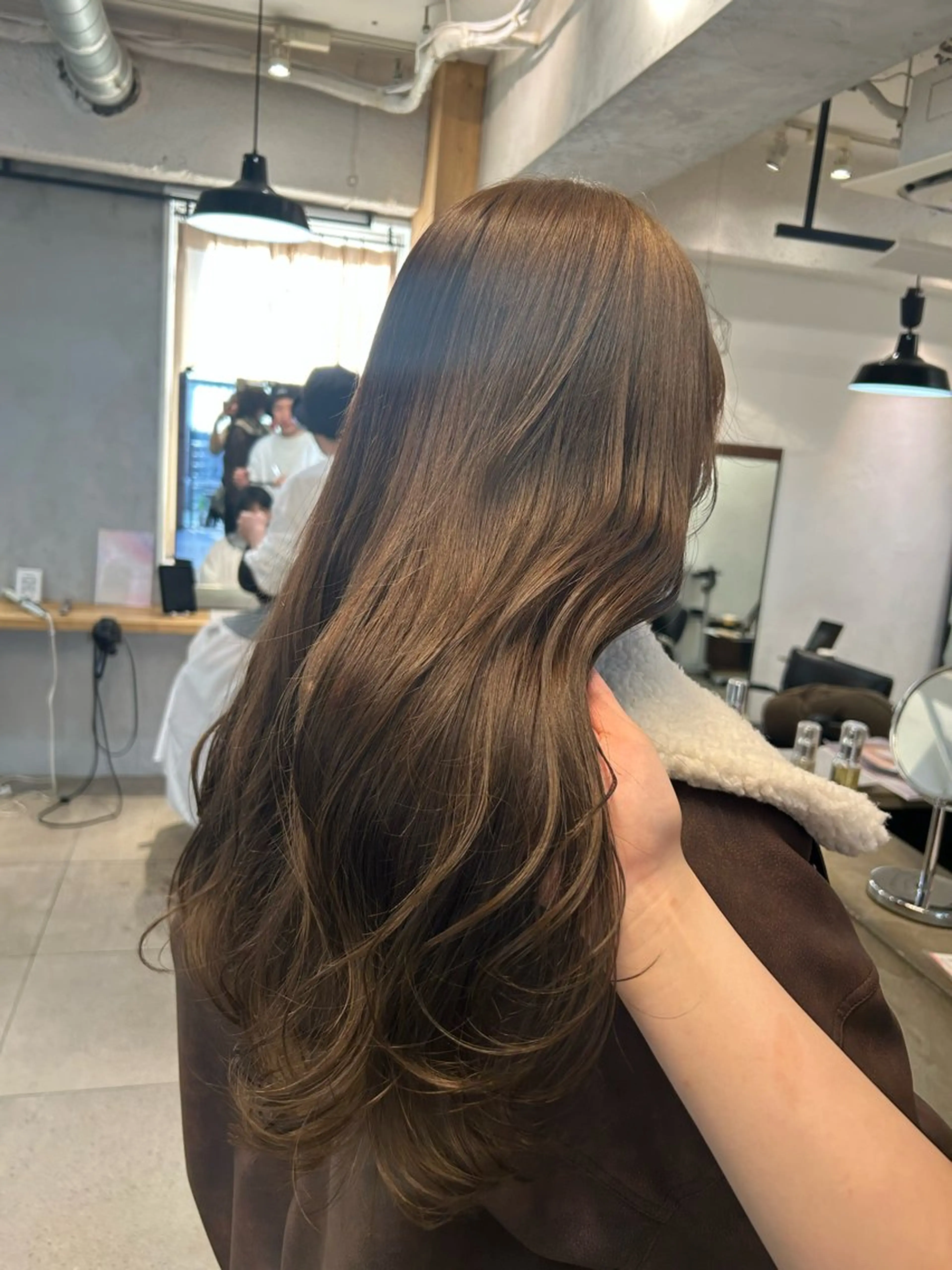 ロング レイヤーカット ヘアカラー トリートメント Lomalia Yuuka/42🩵のヘアスタイル