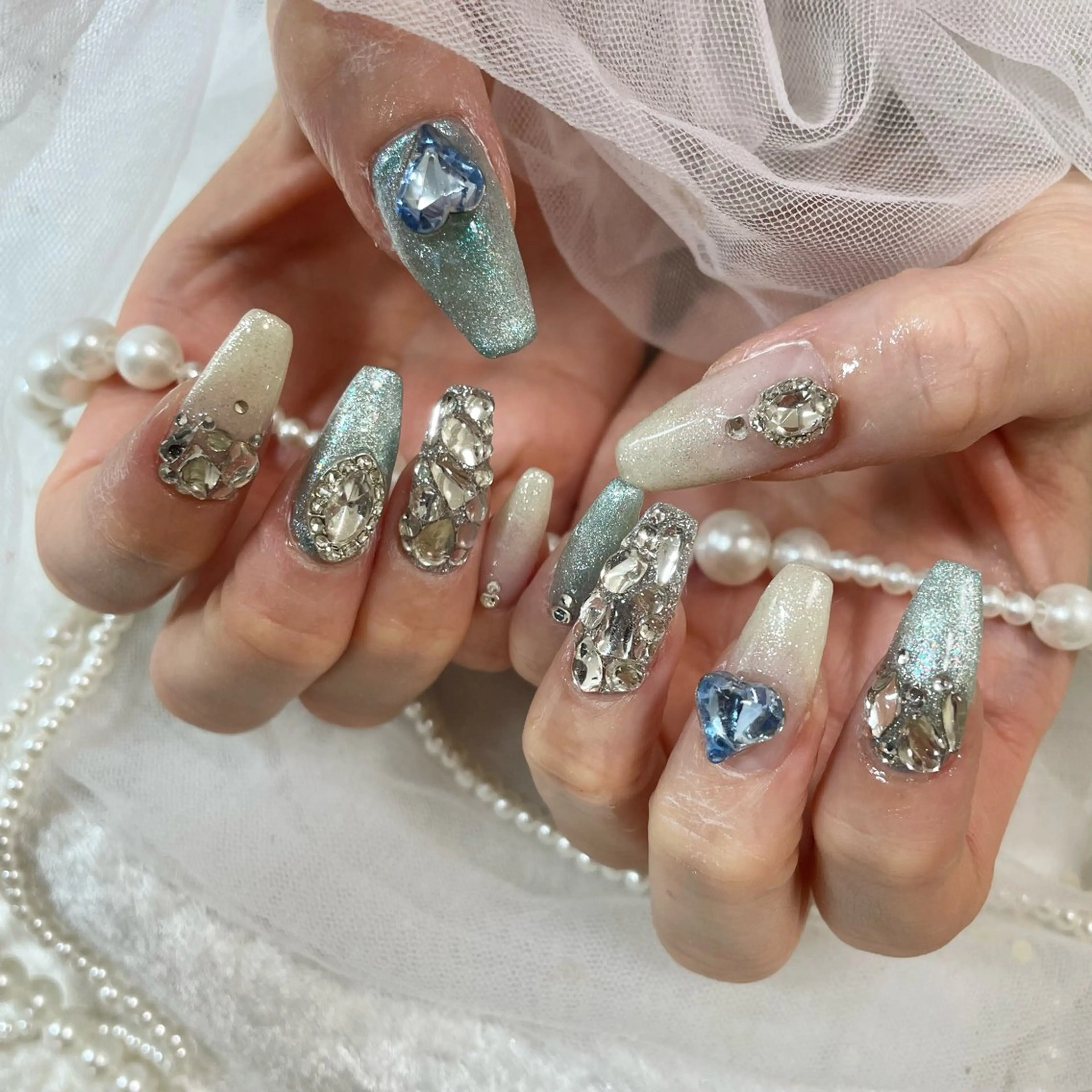 ネイル キラキラネイル 水色 ハンドネイル 🎀AYAKO 🎀中韓ネイルのネイルデザイン