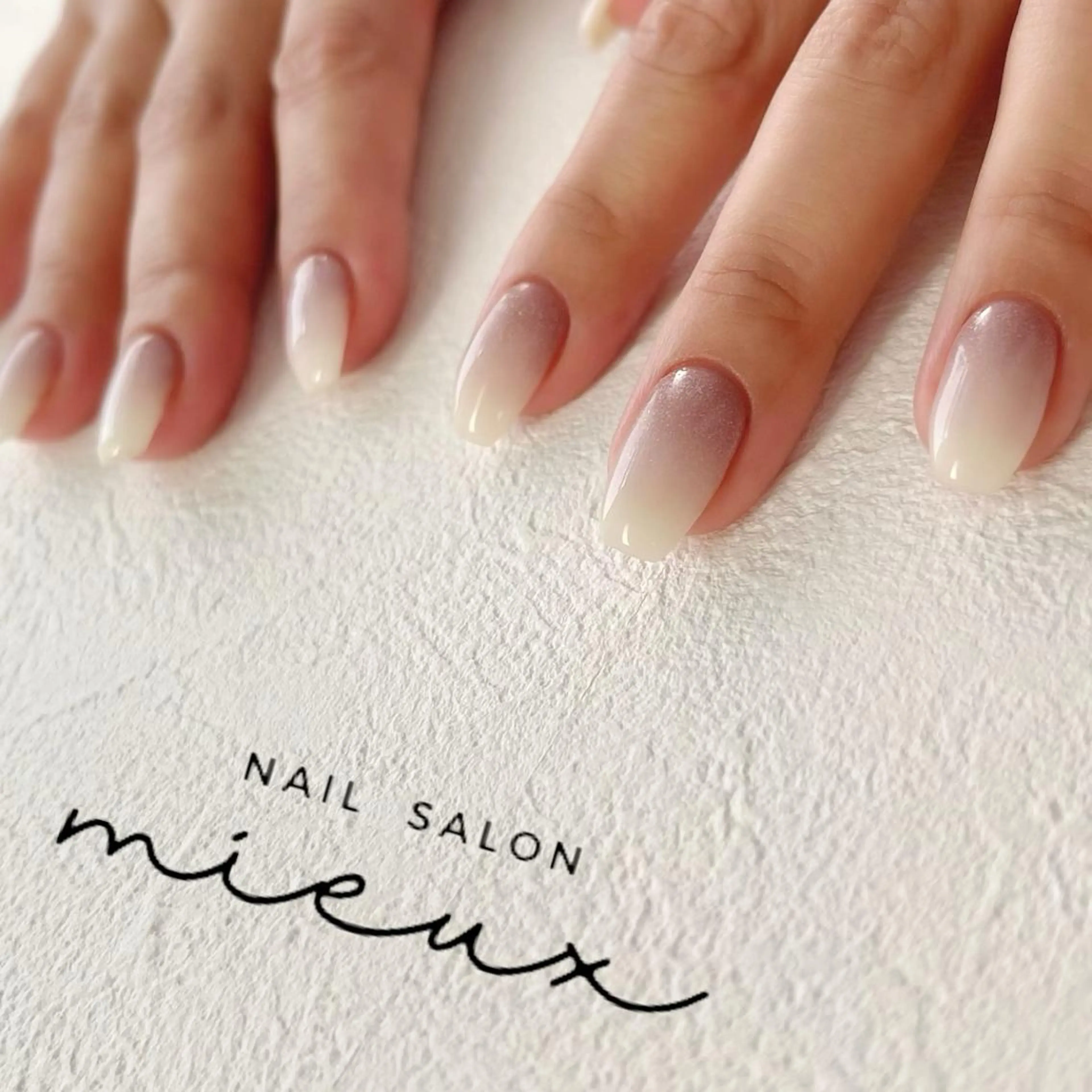 ネイル ハンドネイル nail salon mieux所属・mieux ariiiのネイルデザイン