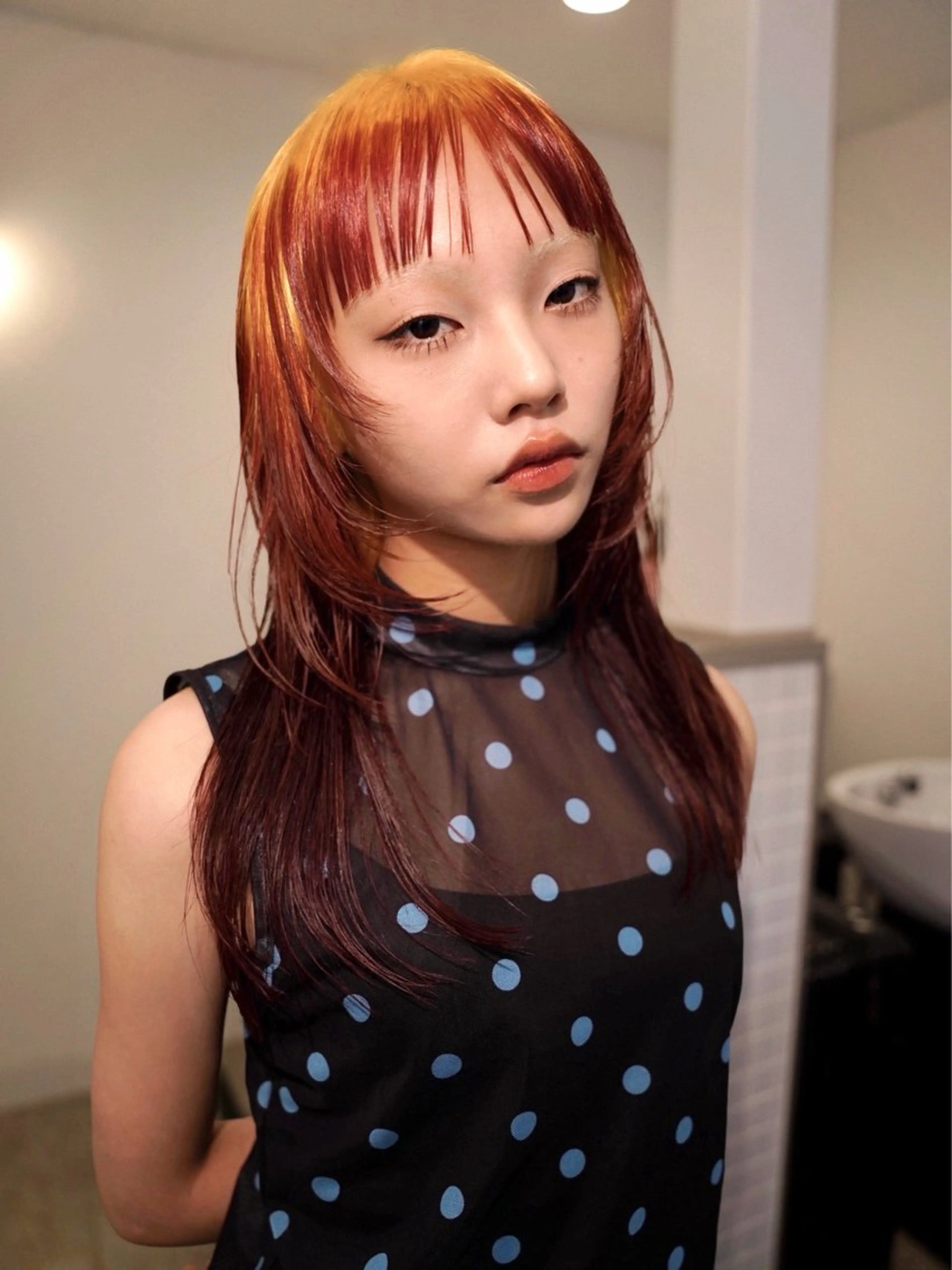 セミロング カラー ブリーチ ブロンド ウルフカット カット ヘアカラー トリートメント ベージュデザイン パーマKaito🌸のヘアスタイル