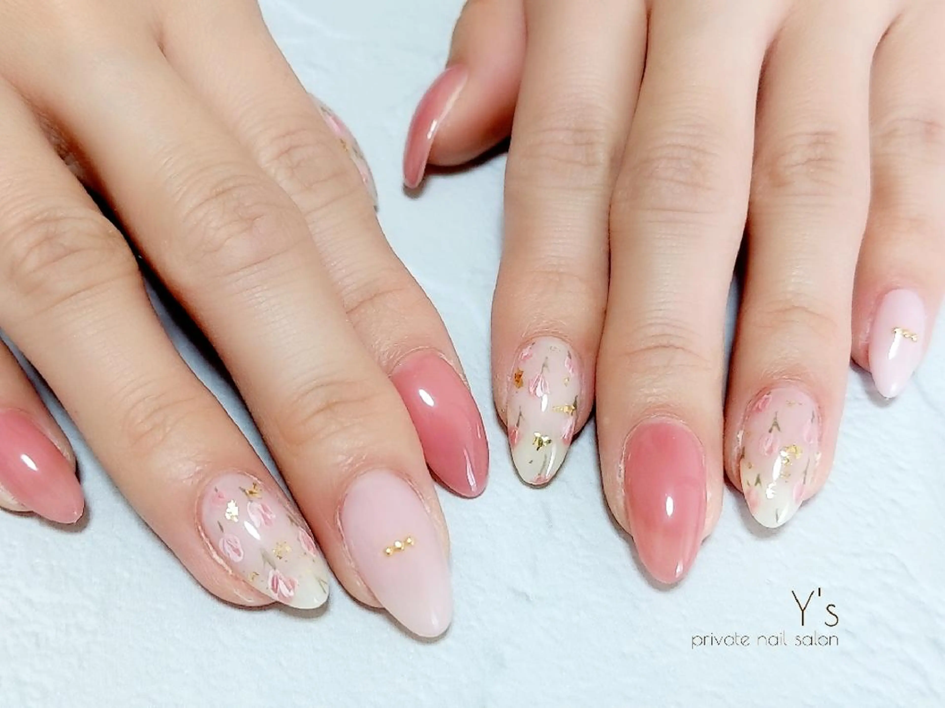 ネイル ハンドネイル YUMI NAGAI  のネイルデザイン