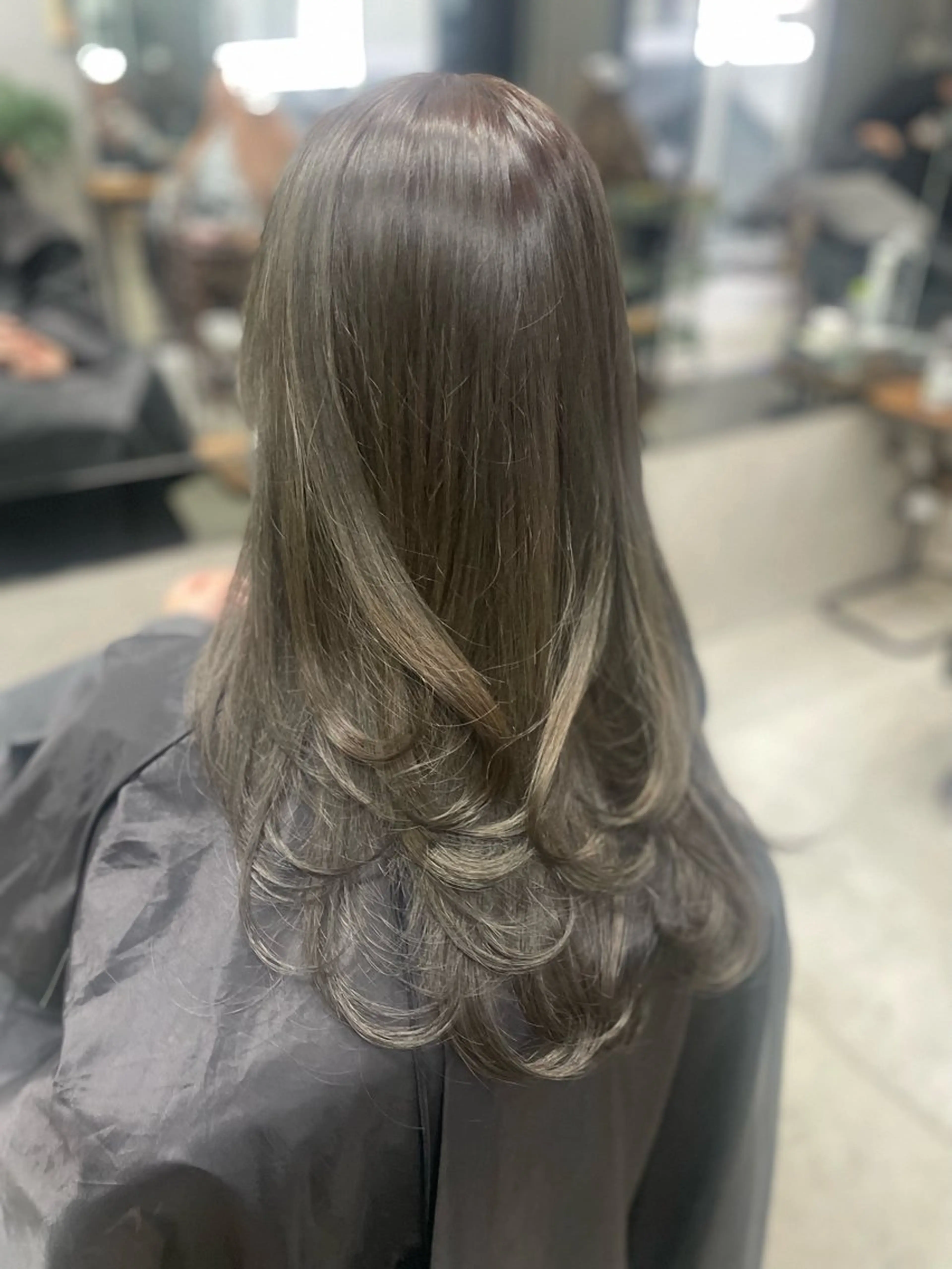 ロング AIRI layer cut hairのヘアスタイル