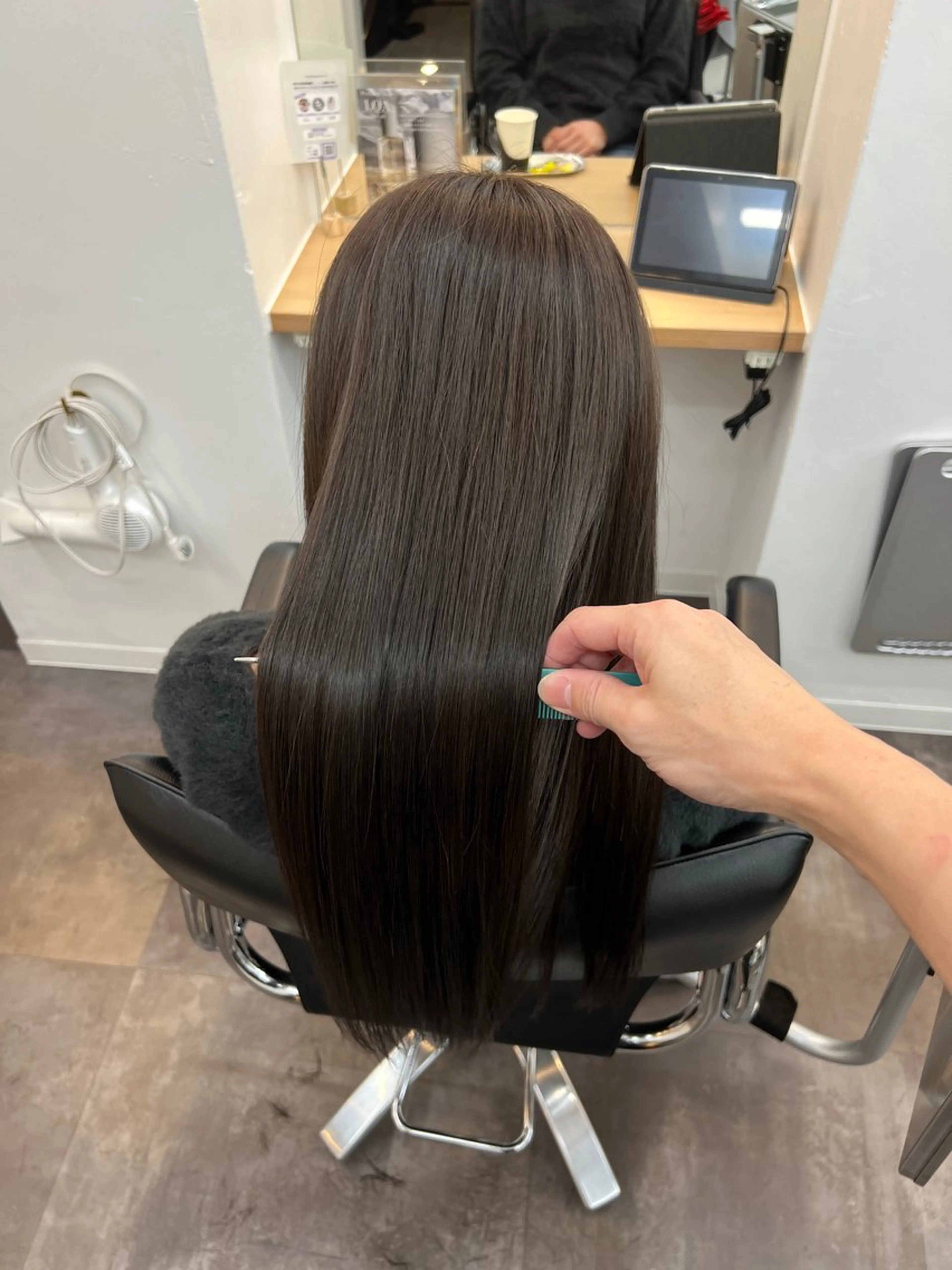 ロング WISTERIA ANNEX 銀座【ウィステリア アネックス】所属・髪質改善 スペシャリストのヘアスタイル