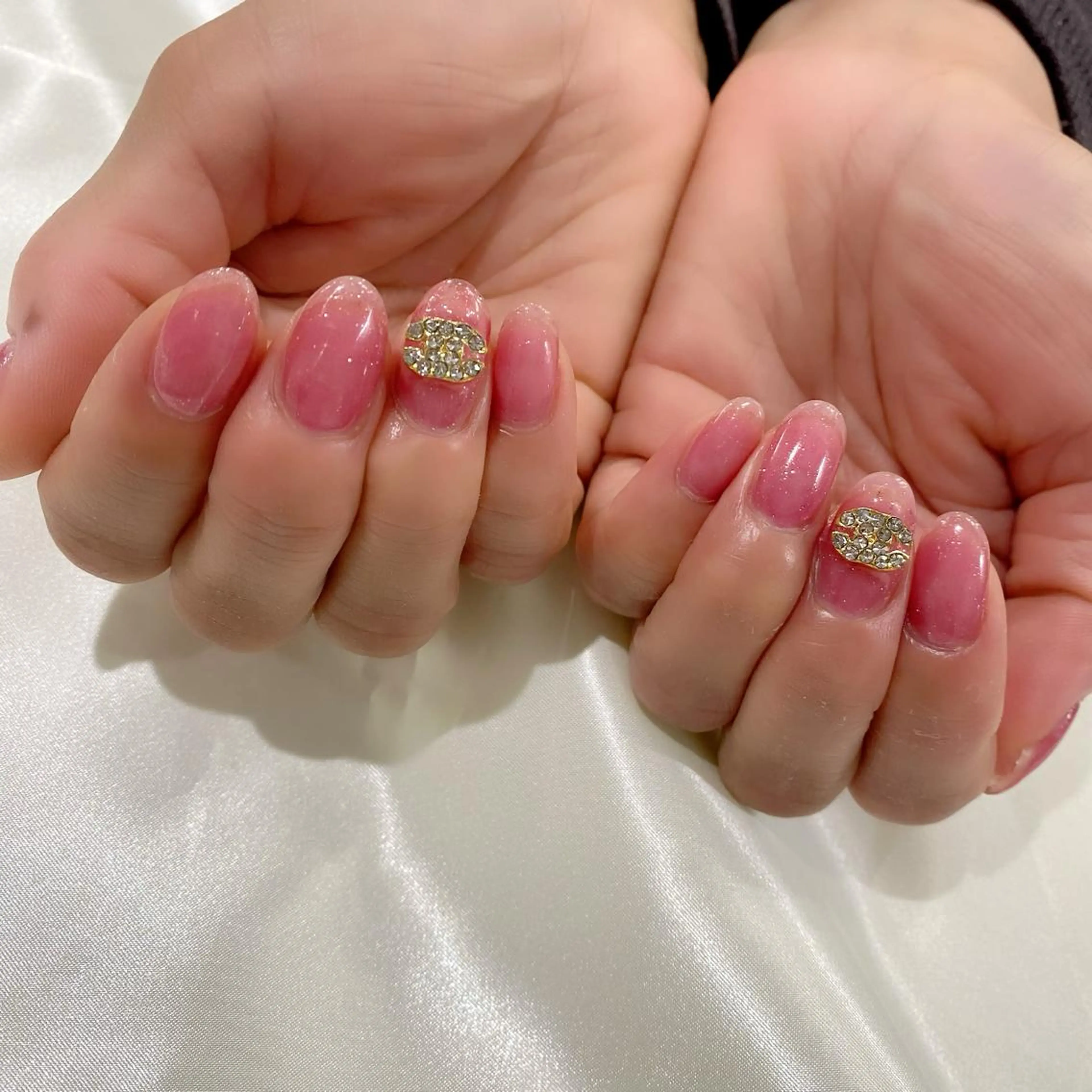 ネイル キラキラネイル 春ネイル ハンドネイル Salon Ｋのネイルデザイン