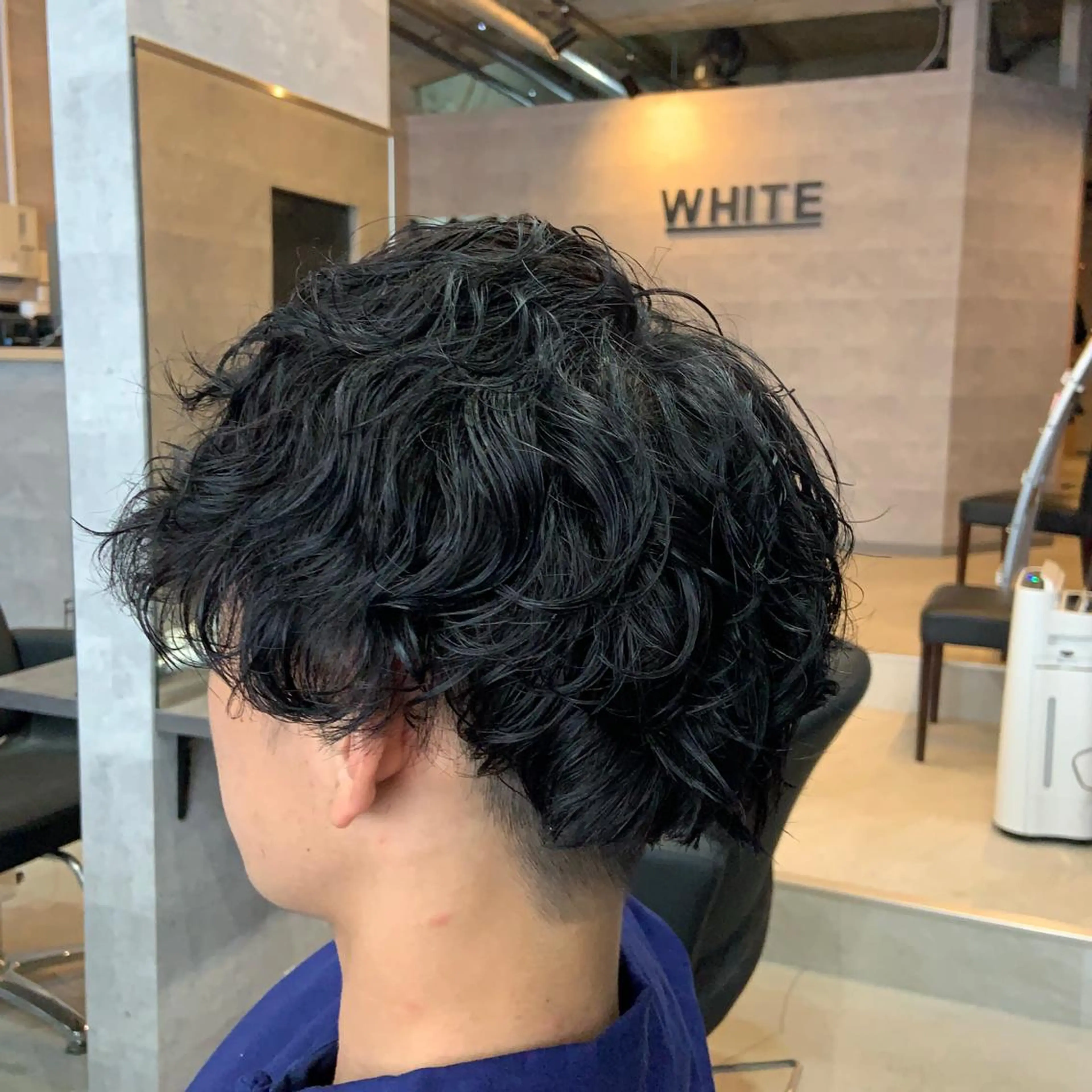 パーマ メンズ _WHITE所属・ダウンパーマ 曲がる縮毛矯正のヘアスタイル