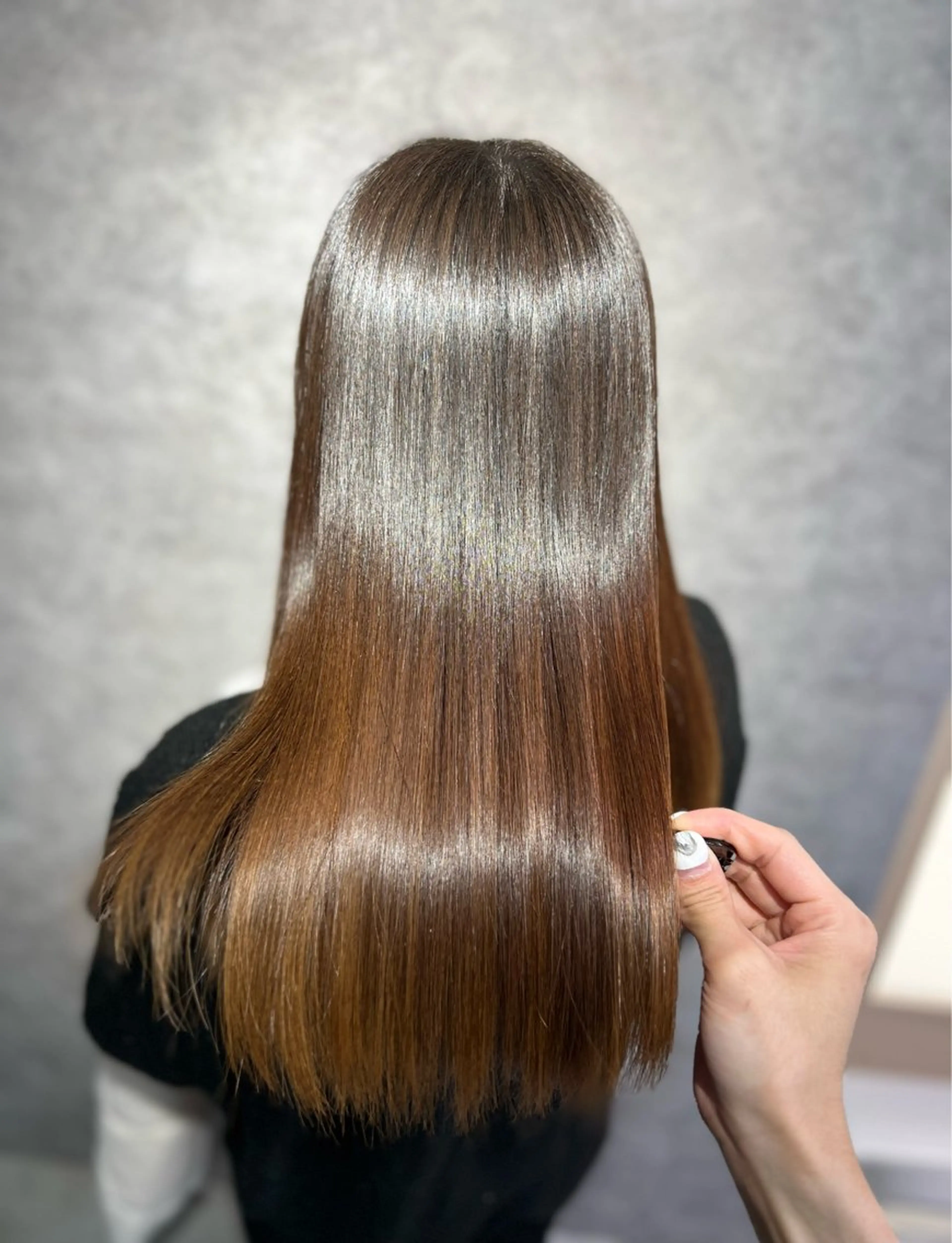 ミディアム 縮毛矯正 レイヤー×透明感 🇰🇷鈴木啓太のヘアスタイル