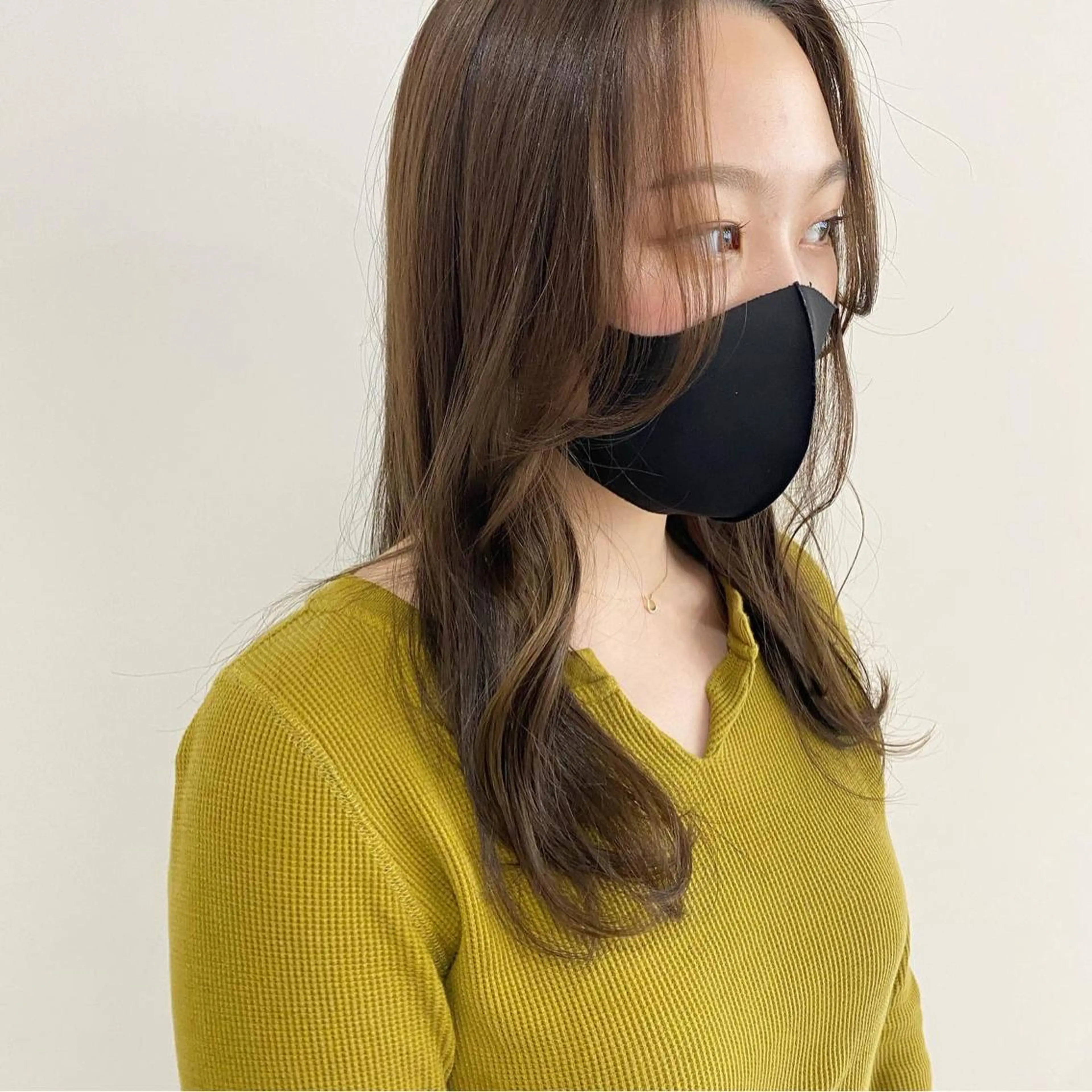 セミロング 韓国風ヘア 川野 彩海のヘアスタイル