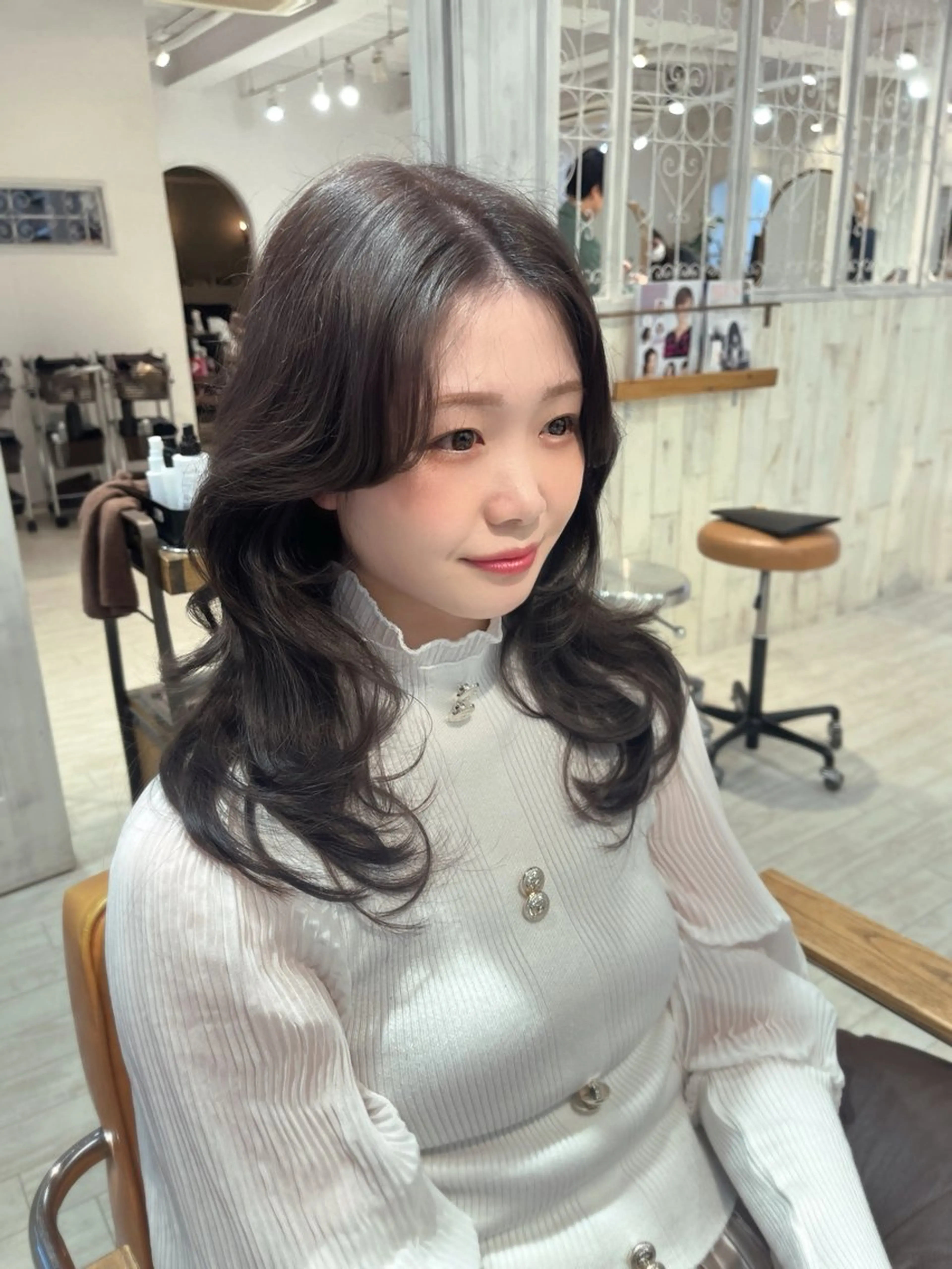 ロング くびれヘア 韓国風ヘア 似合わせカット ワンホンヘア カット ヘアカラー トリートメント レイヤーカット ✨️進藤ひかりのヘアスタイル