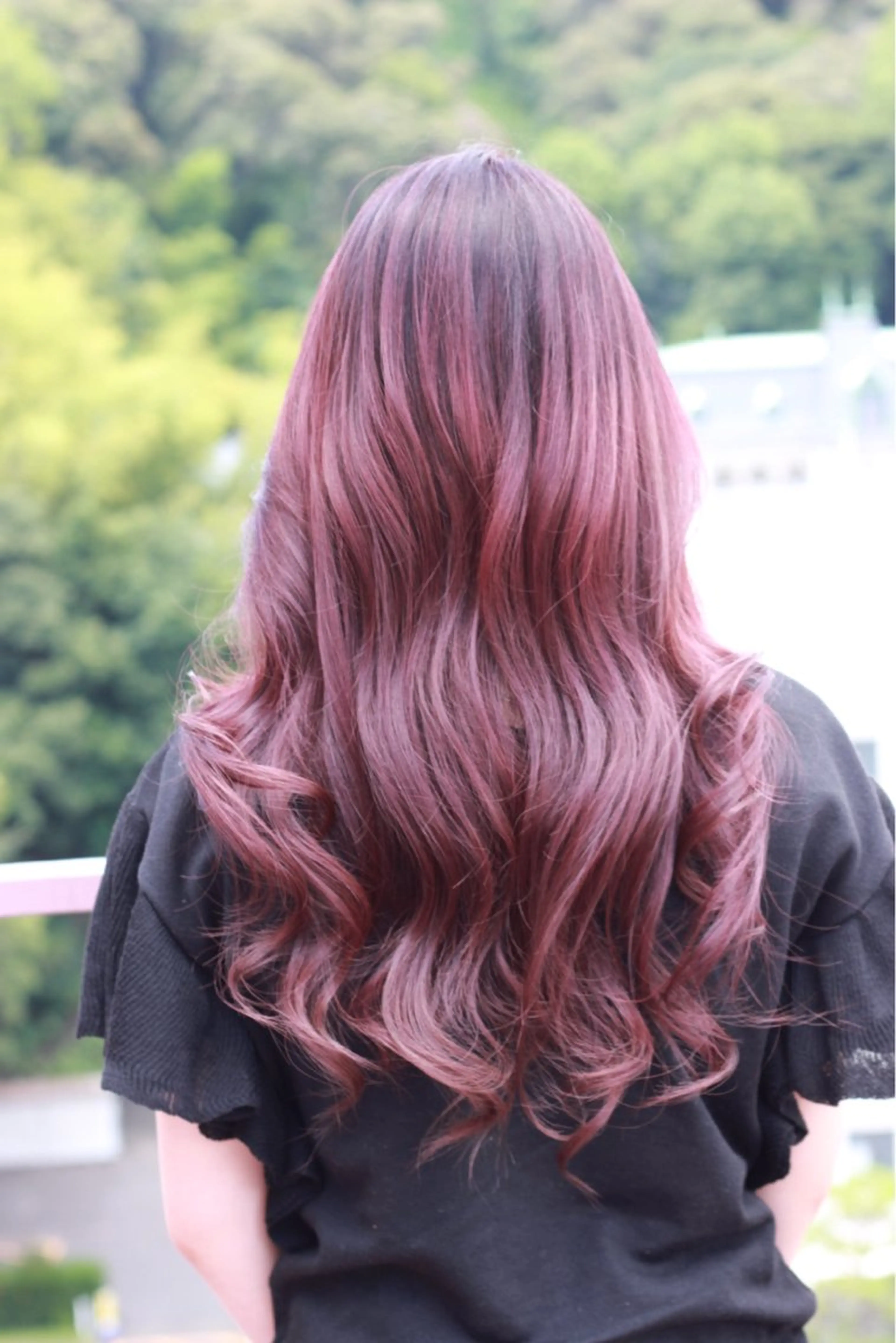 ロング カラー カシス ピンクカラー ヘアカラー Viage （ビアージュ）のヘアスタイル