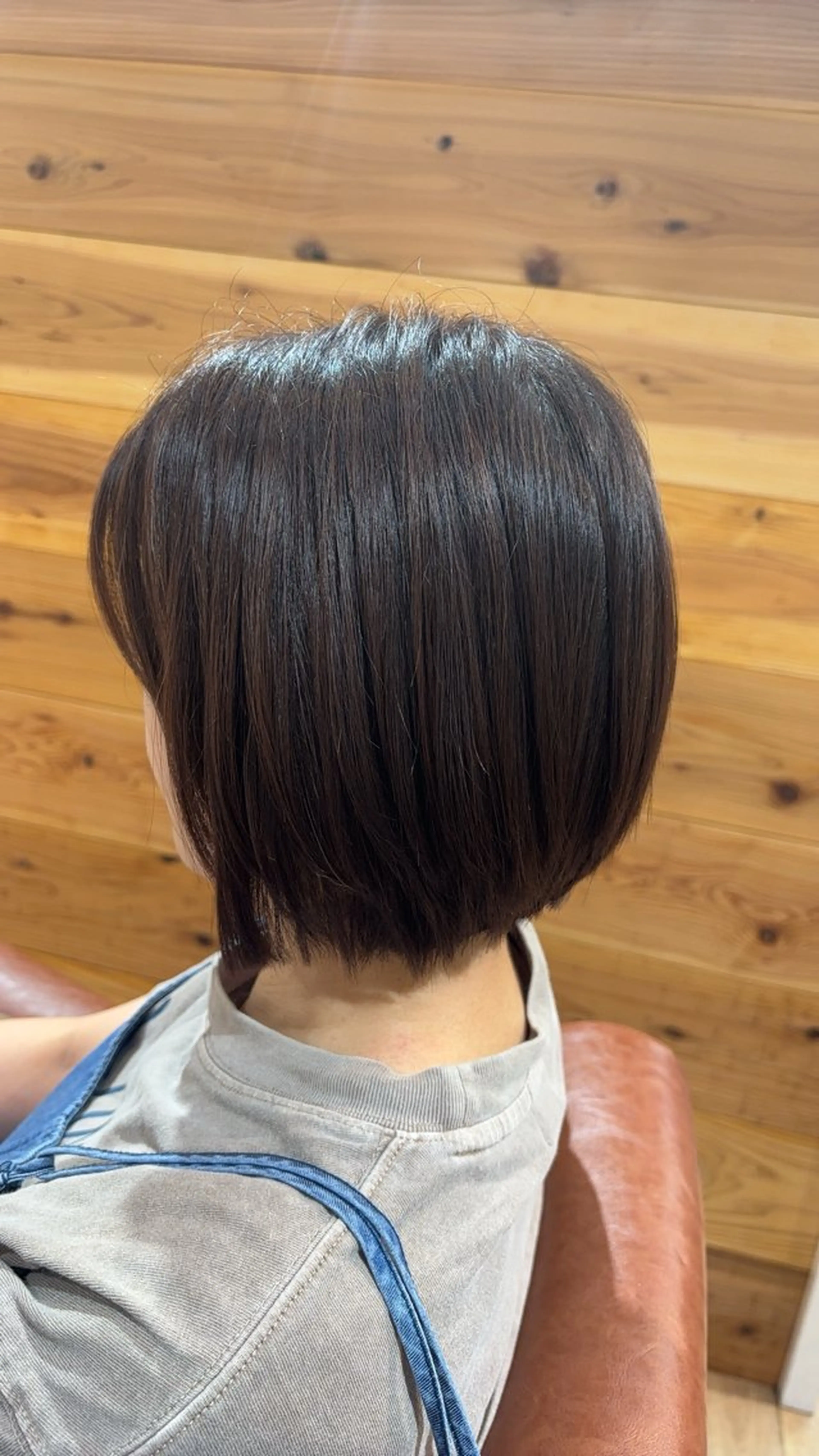 ショート ショートボブ ボブ ショートヘア LEEK ［リーク］ 石原愛里のヘアスタイル