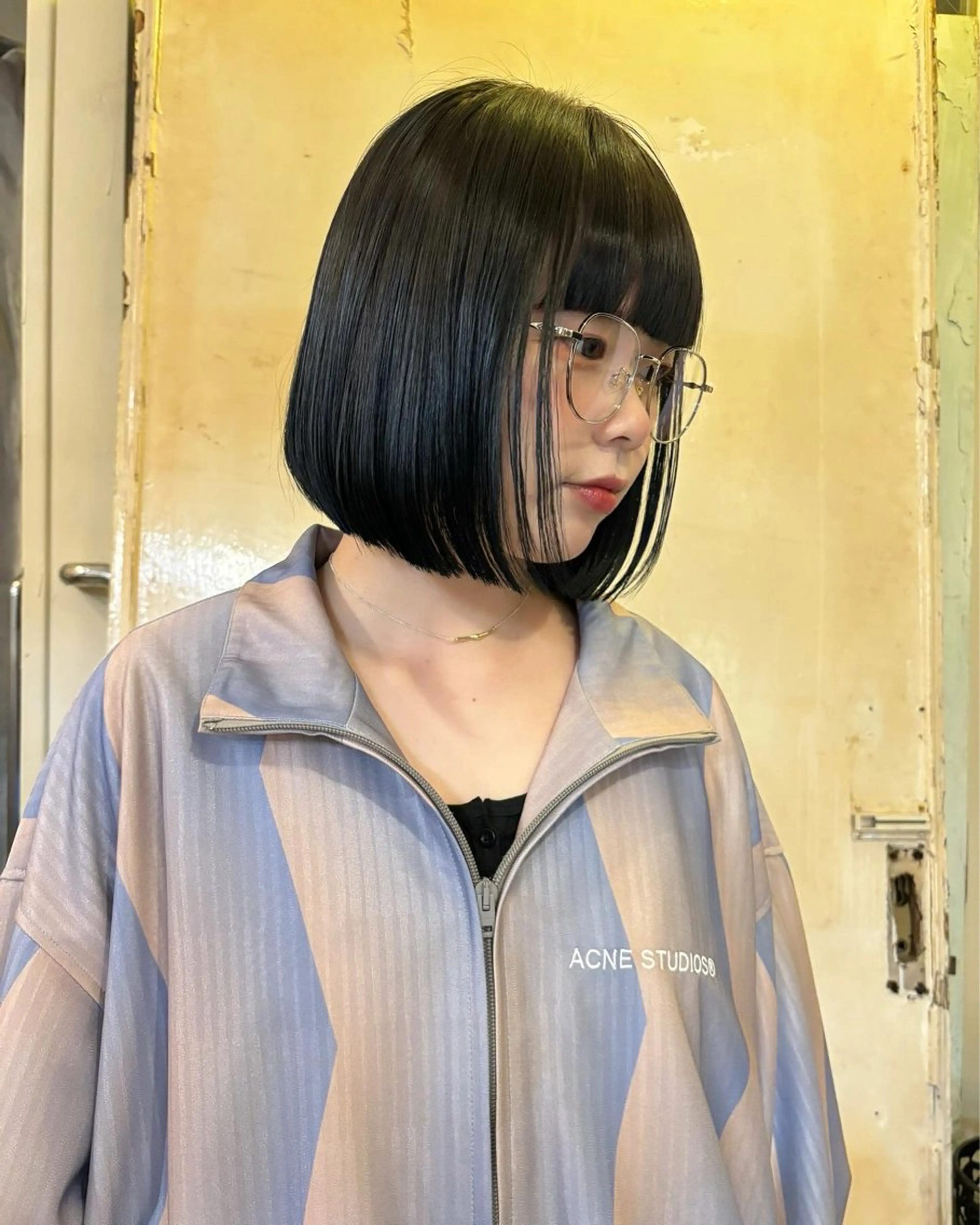 ショート カット ヘアカラー sea's所属・平果帆/レイヤー /矢場町/ブリーチのヘアスタイル