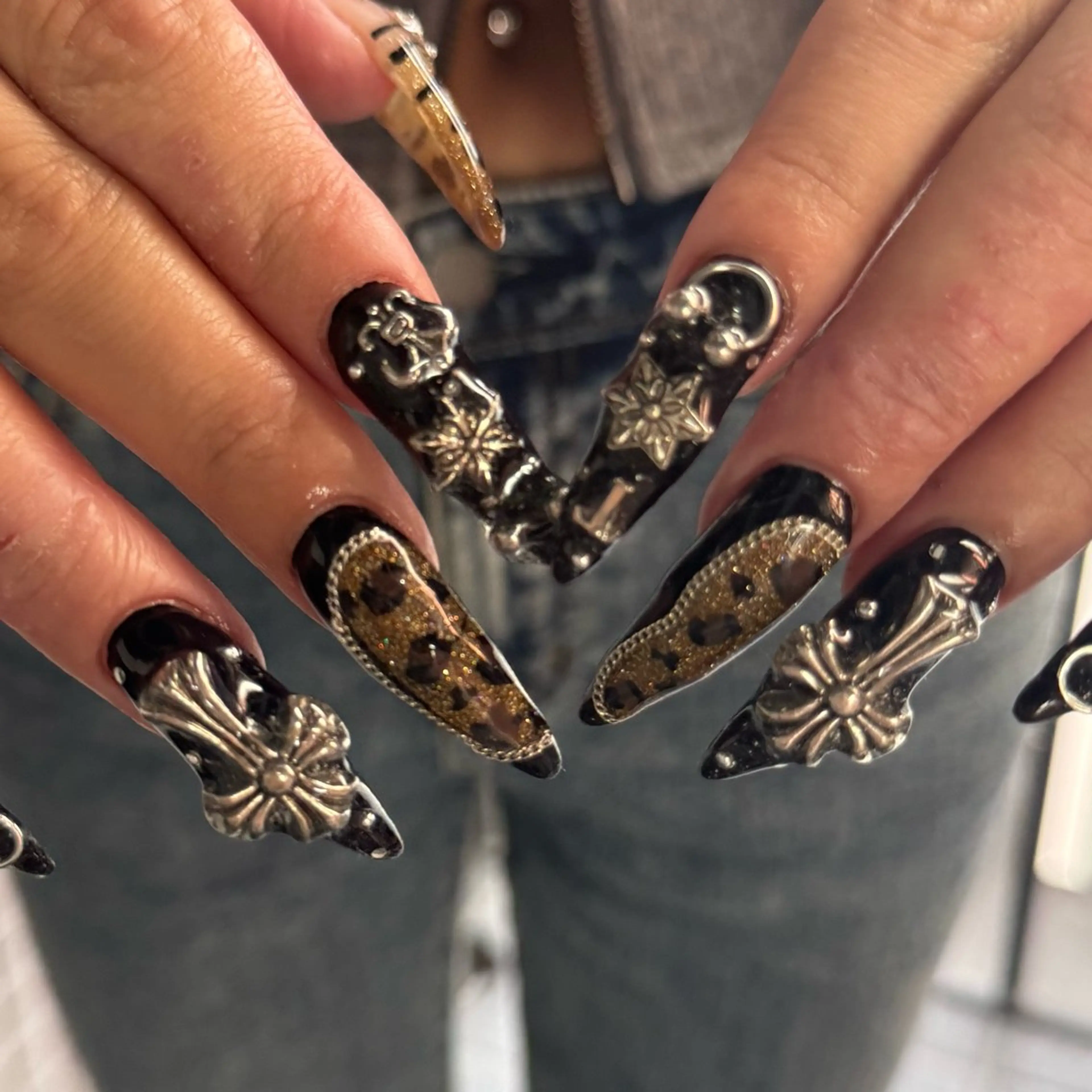 ロング 小川 柚香のネイルデザイン