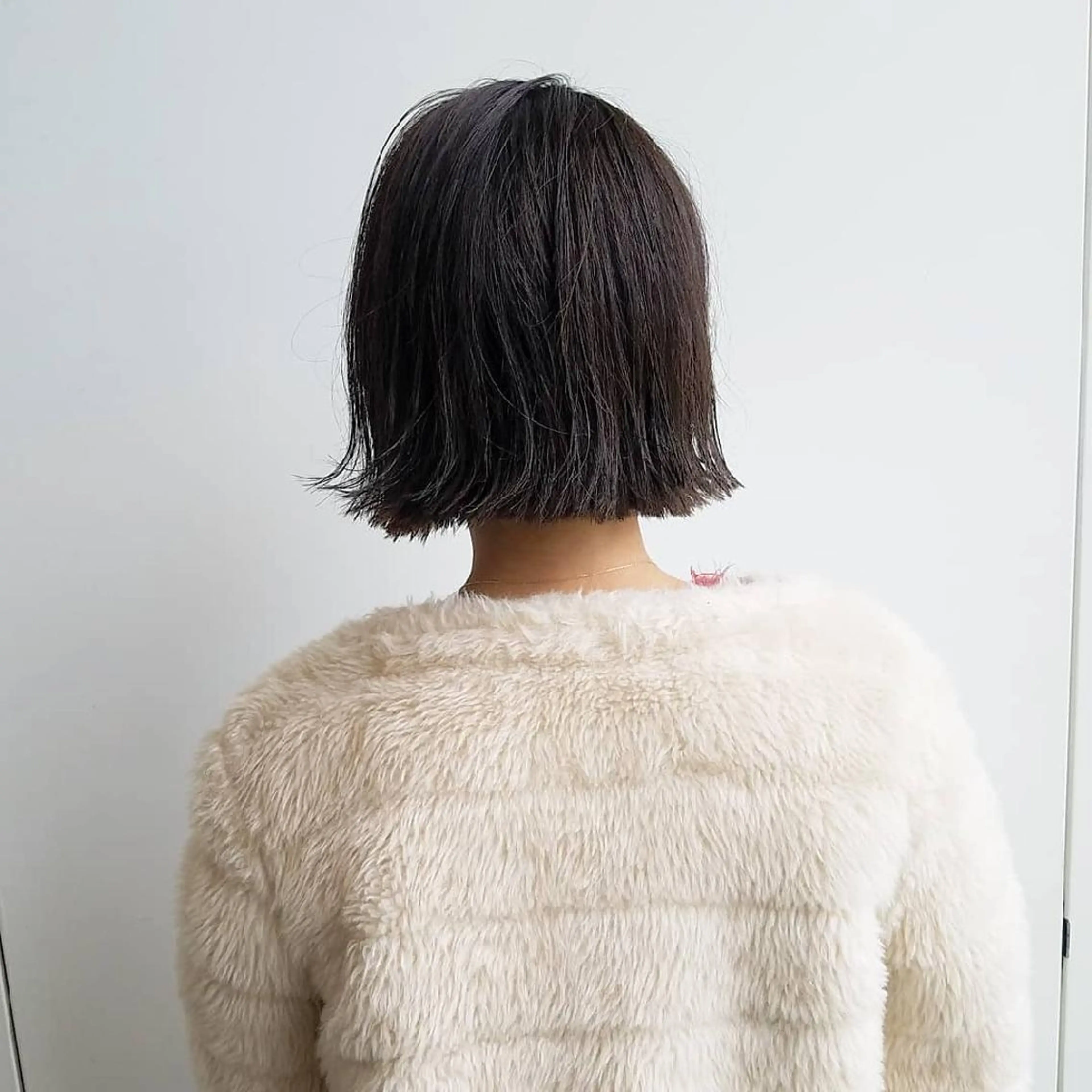 ショート カラー くせ毛 iplus✴ まつげ、眉毛、耳つぼのマツエク・マツパデザイン