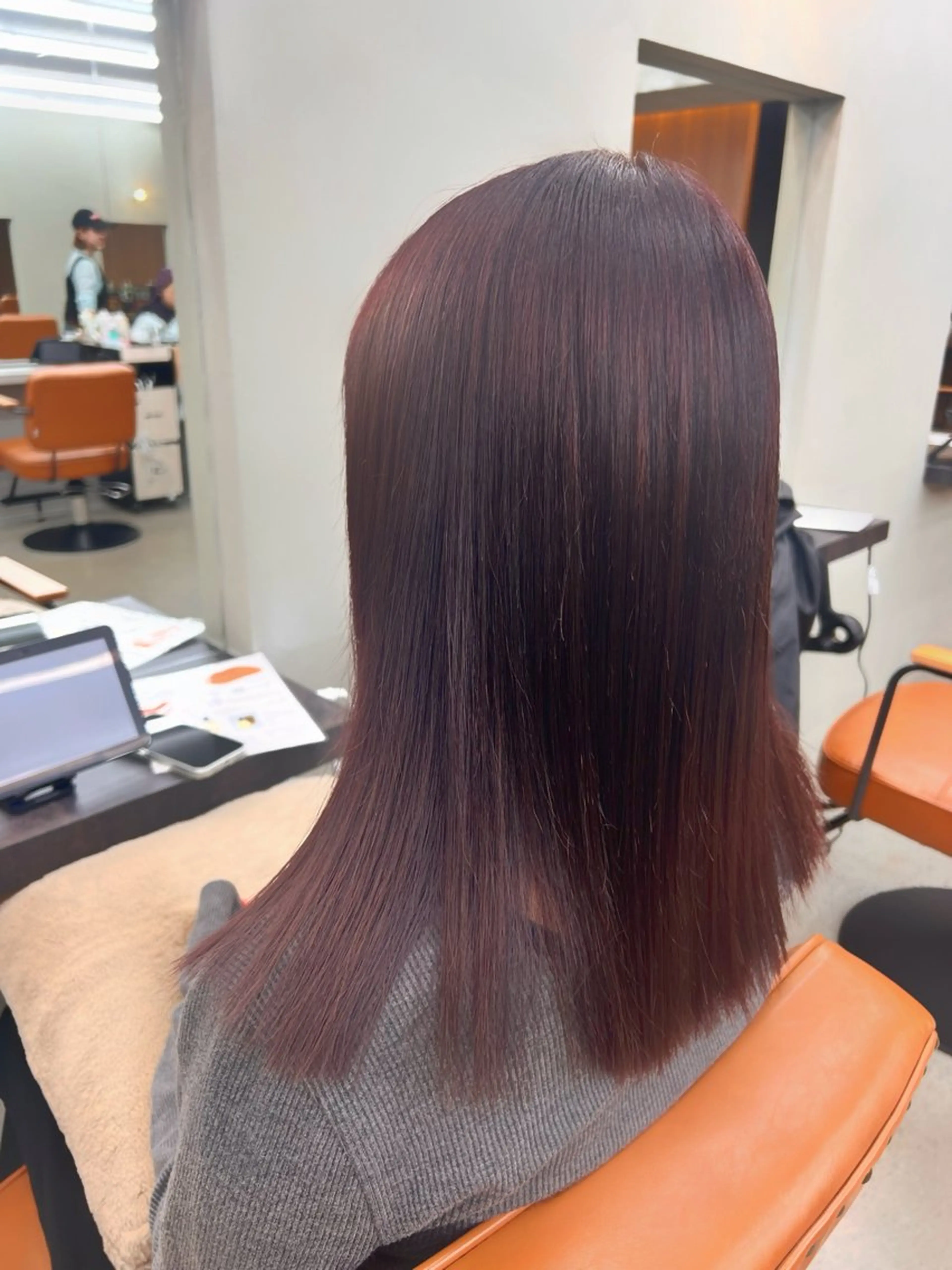 ショート カラー ブラウンカラー ラベンダーカラー ラベンダーブラウン 長田 すみれ子のヘアスタイル