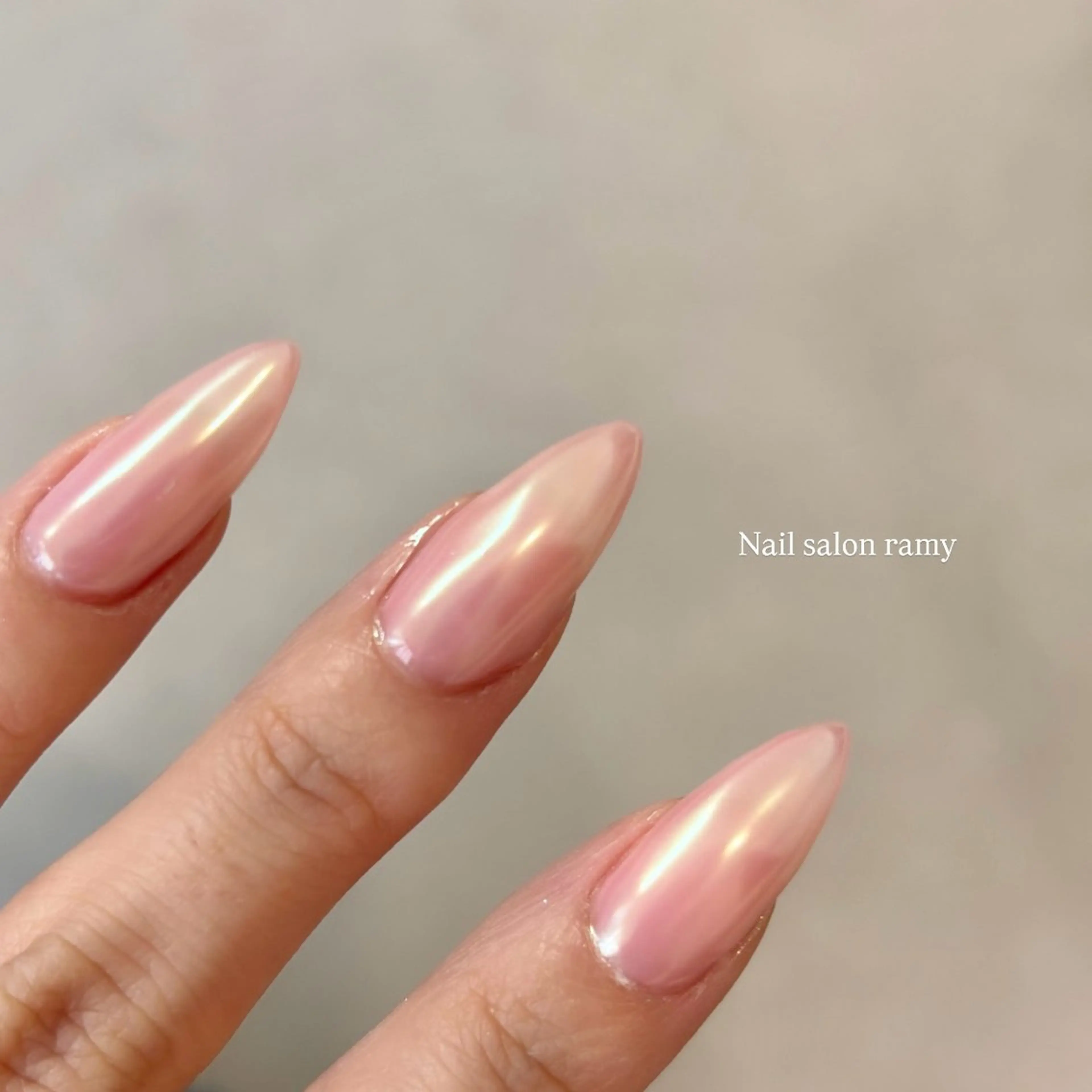 ネイル ミラーネイル ワンカラーネイル ハンドネイル Nail salon ramyのマツエク・マツパデザイン