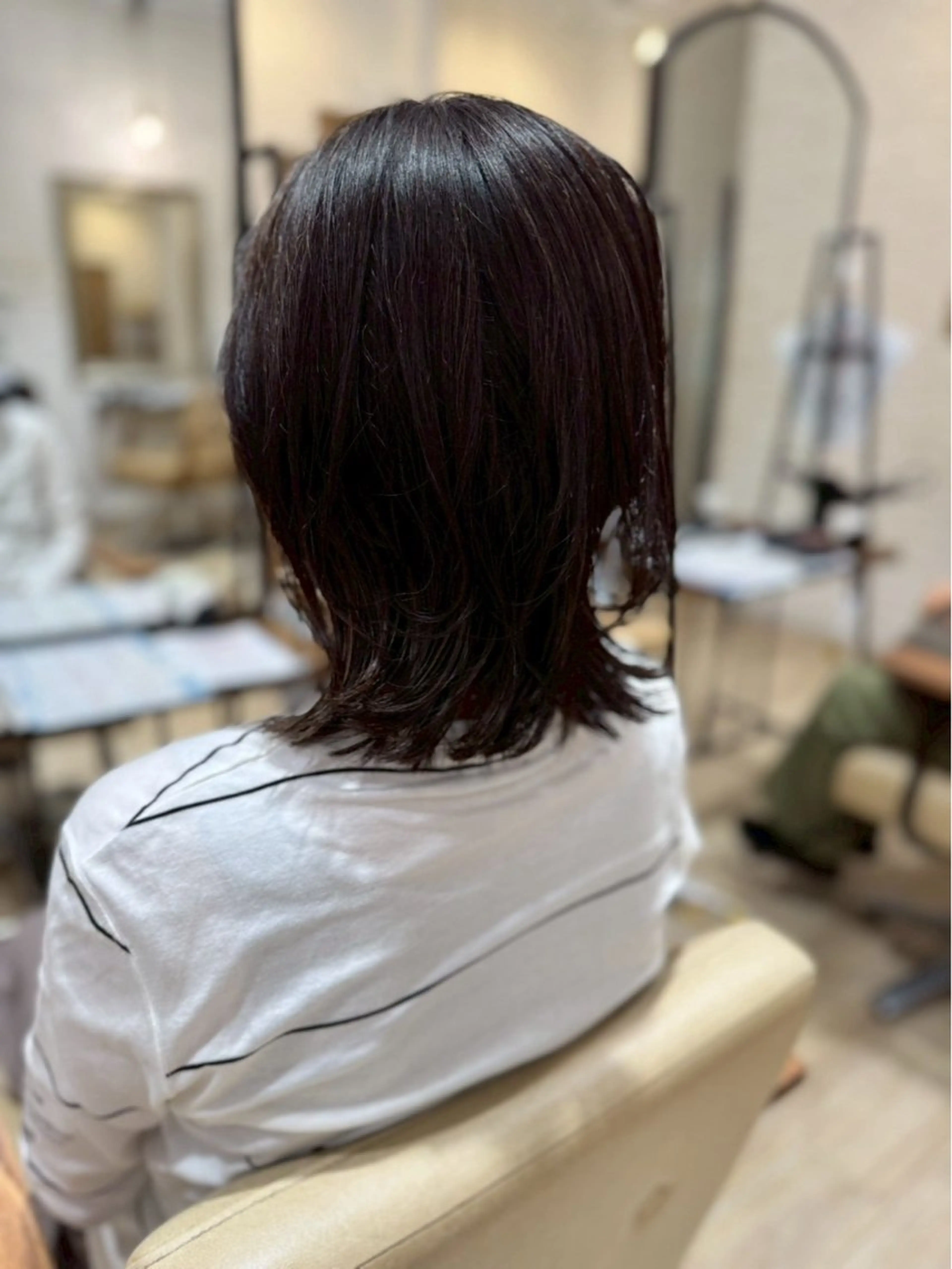 ミディアム ヘアカラー 三輪 あおいのヘアスタイル
