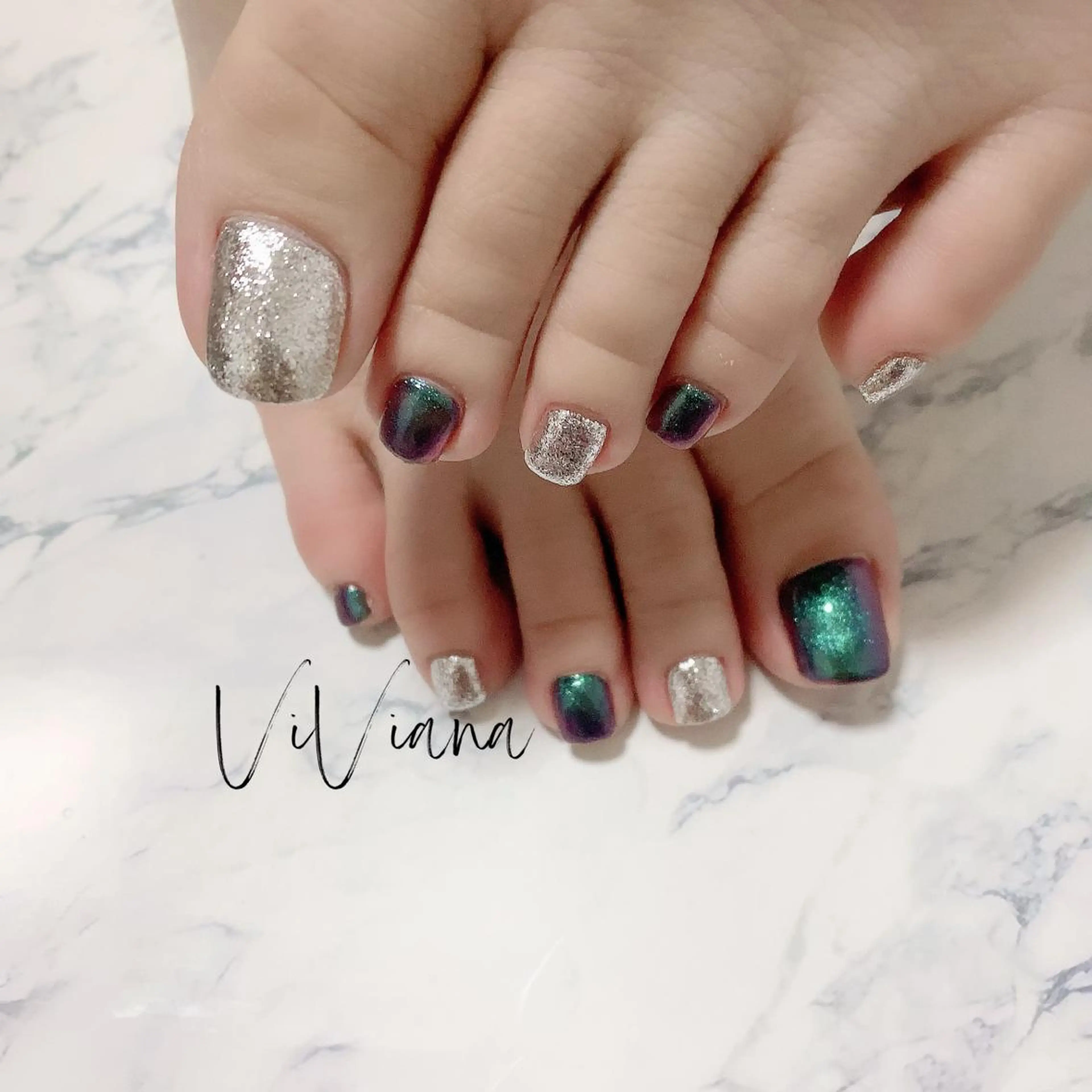 ネイル フットネイル ViViana ｳﾞｨｳﾞｨｱﾅのネイルデザイン