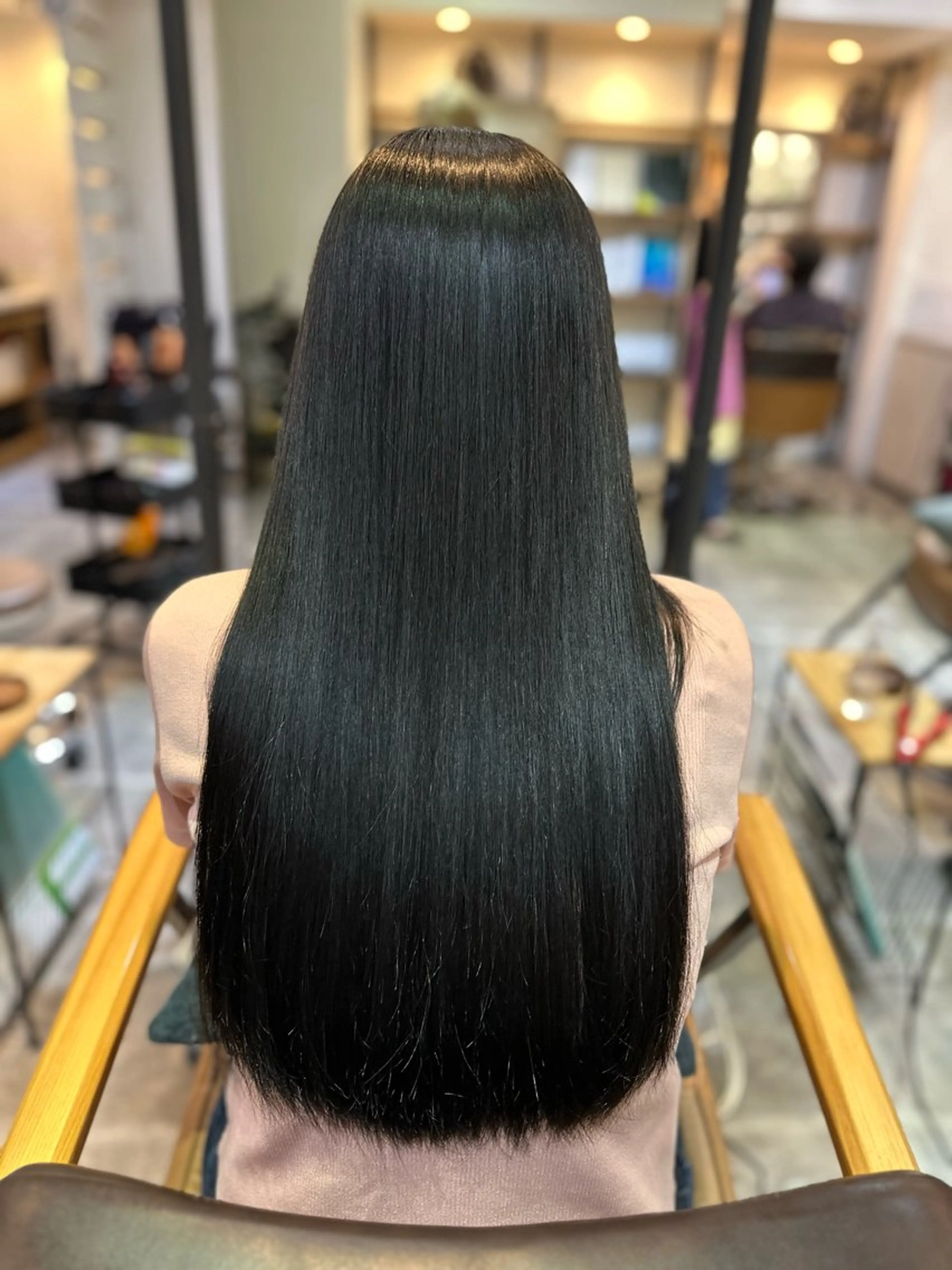 ロング 10月で予約終了‼️ 美髪を叶える美容師✨のヘアスタイル