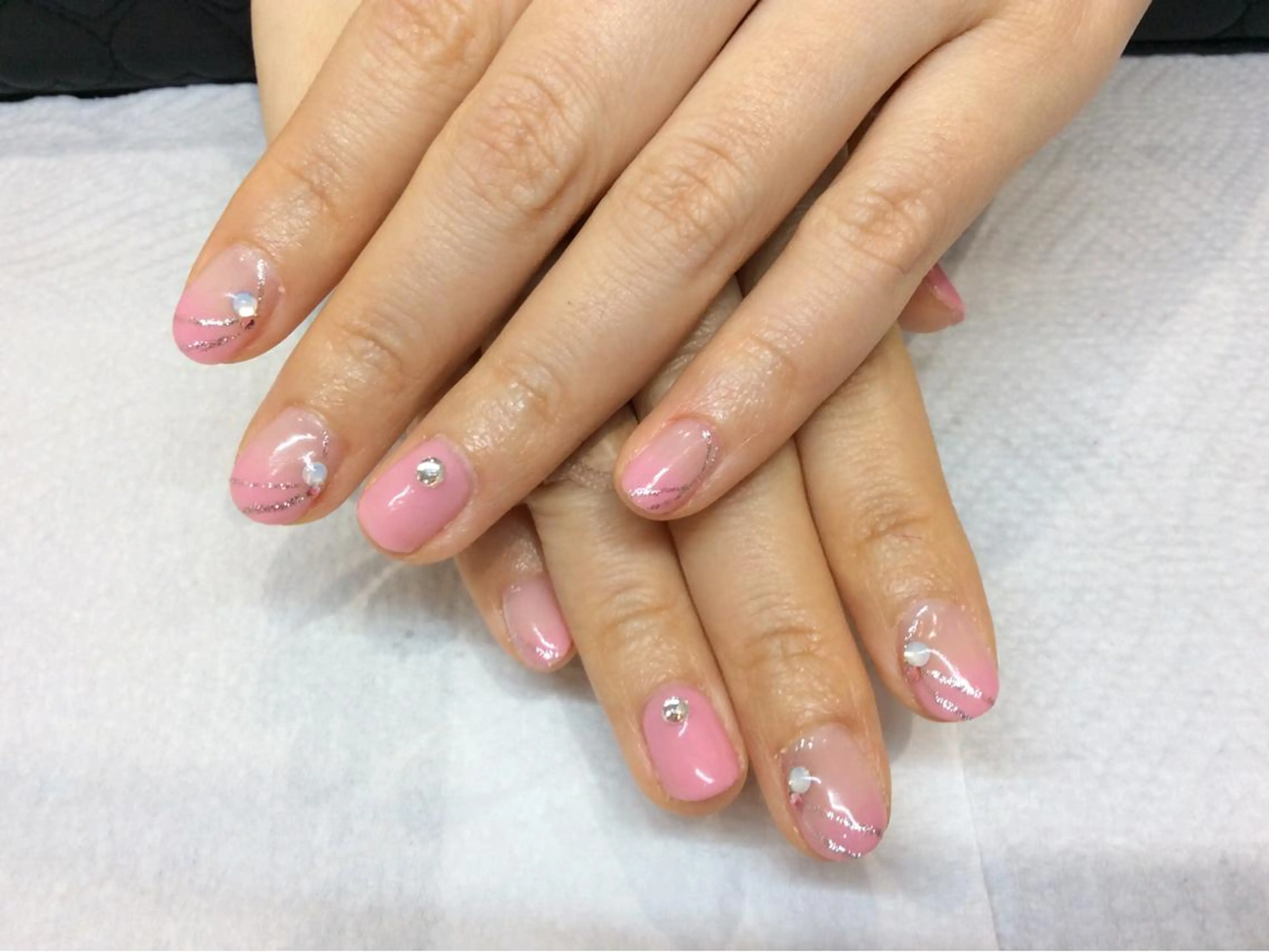 ショート ネイル オフィスネイル シンプルネイル ハンドネイル みな とのネイルデザイン