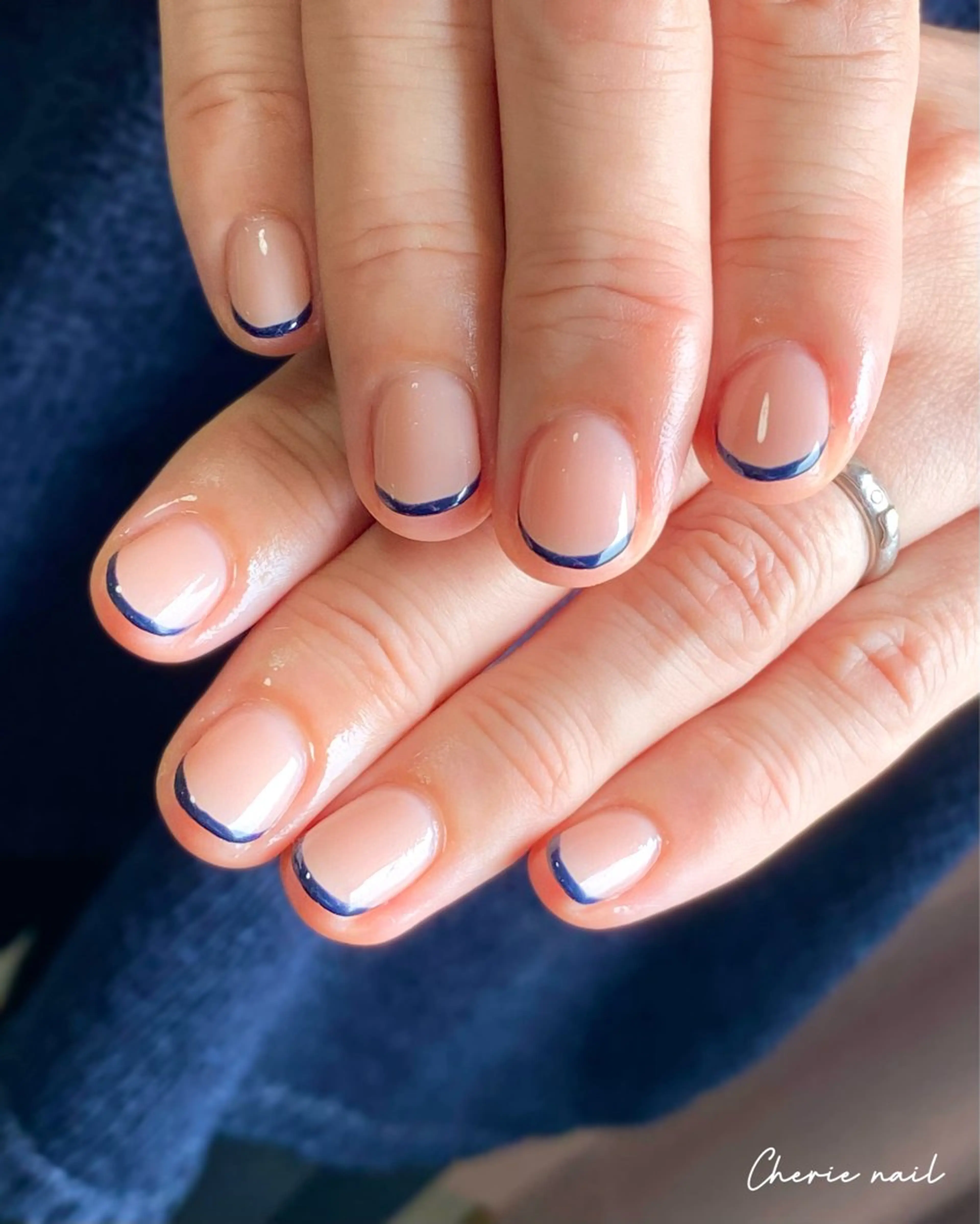 ネイル フレンチネイル ジェルネイル ネイビー オフィスネイル シンプルネイル ハンドネイル Cherienail yunaのネイルデザイン