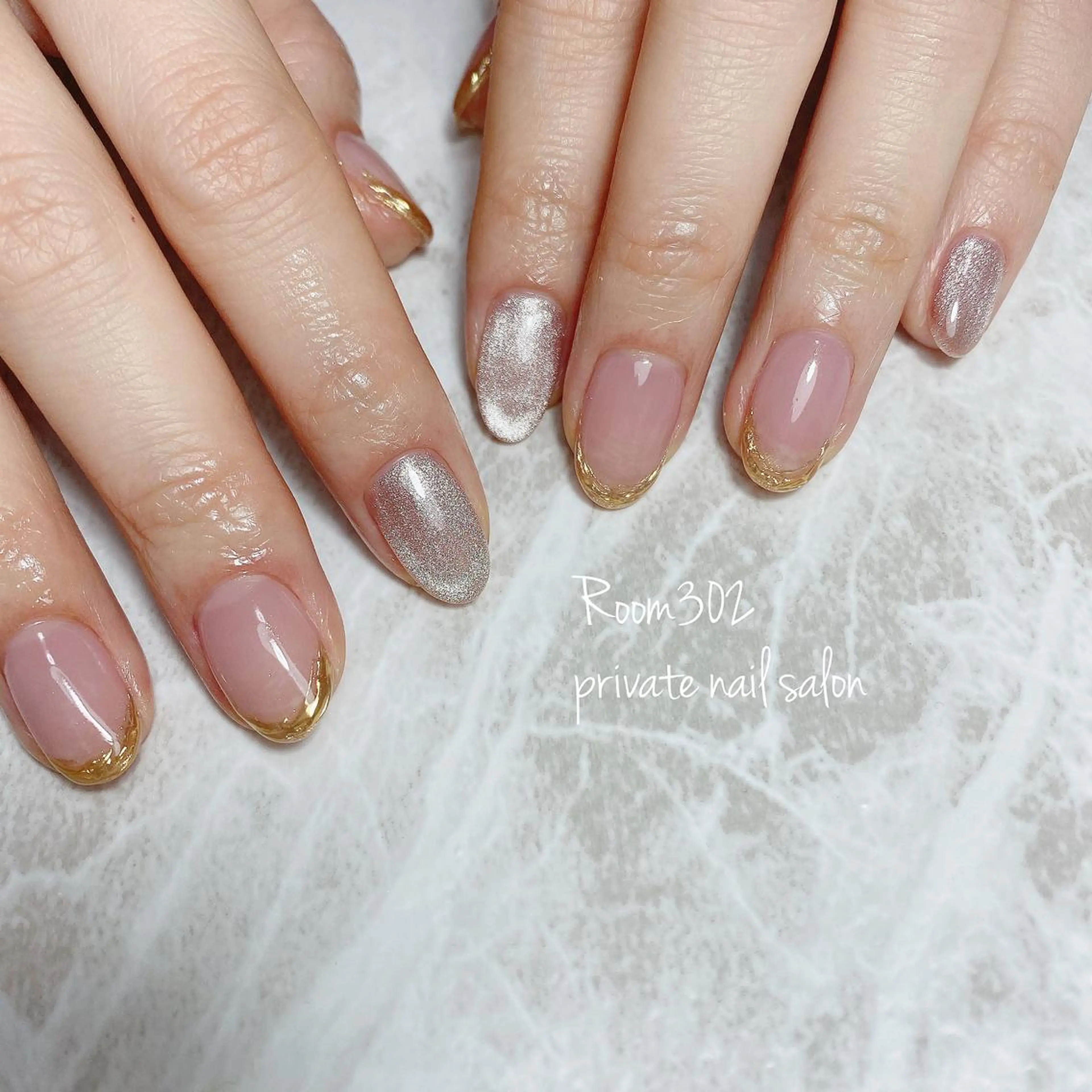 ネイル フレンチネイル マグネットネイル ミラーネイル Room 302のネイルデザイン