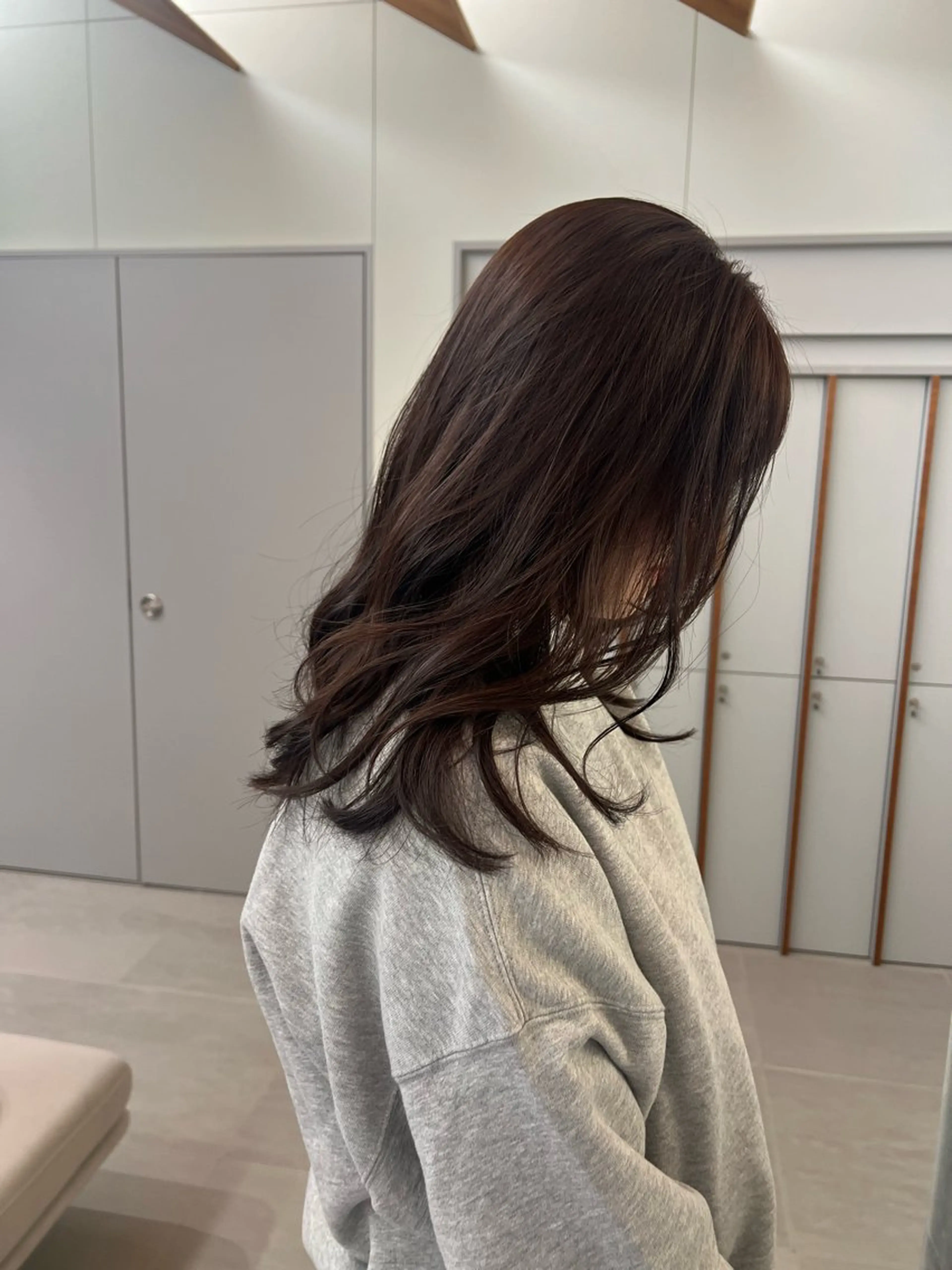 セミロング LORENAO所属・マロベージュ rinaのヘアスタイル